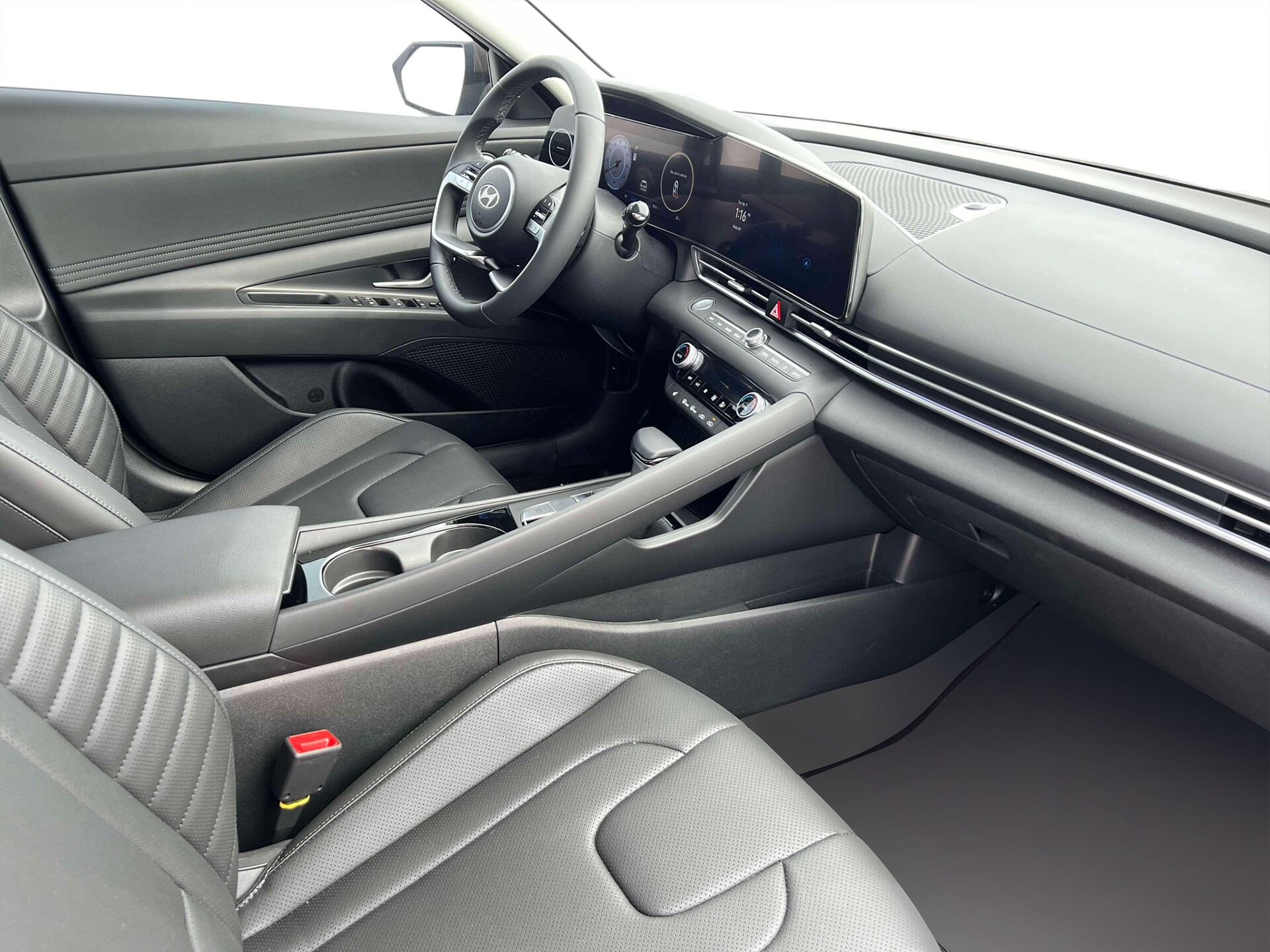 new 2025 Hyundai Elantra car, priced at $28,595