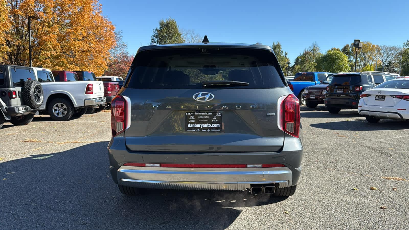 used 2023 Hyundai Palisade car, priced at $40,447