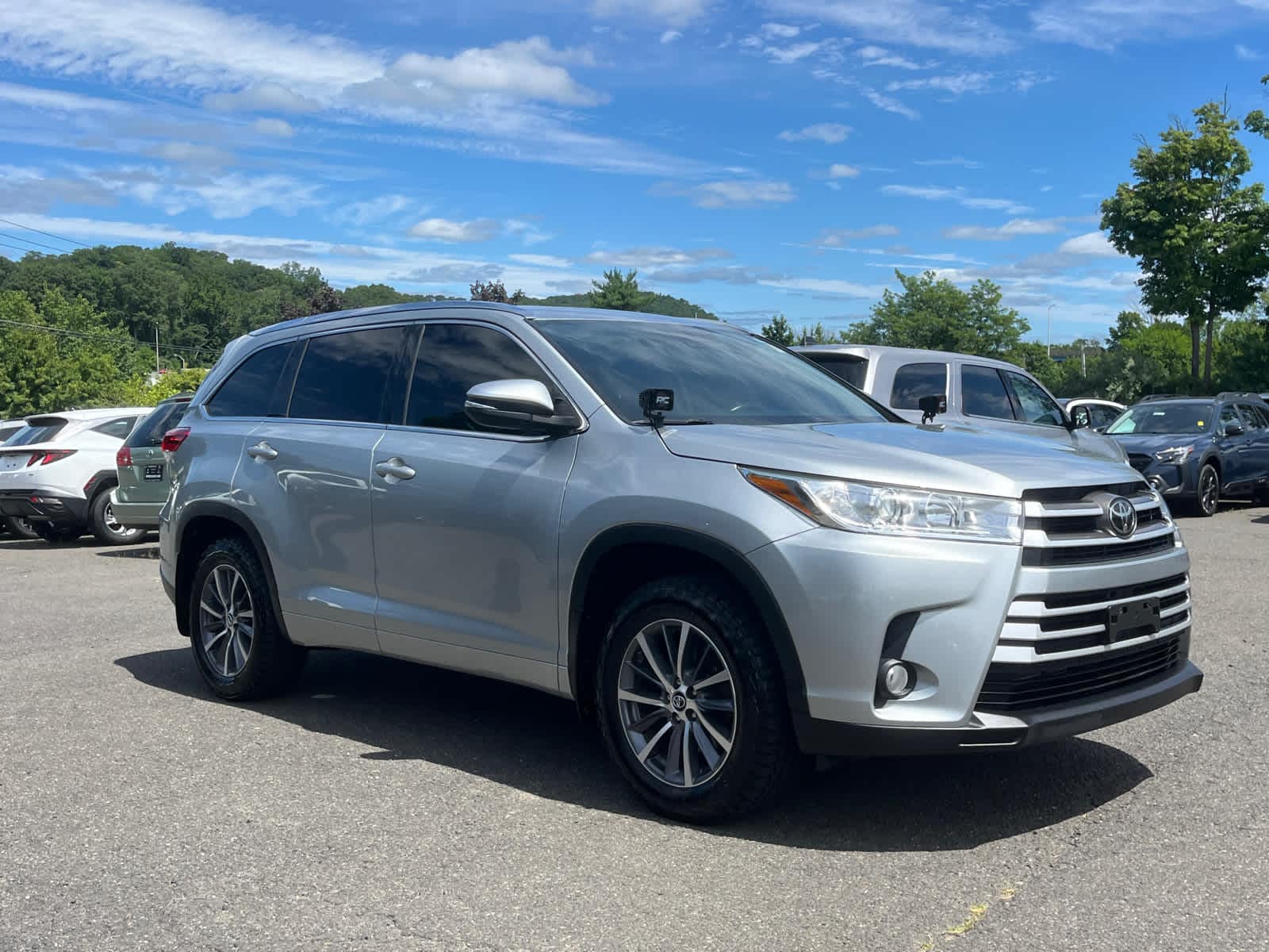 used 2018 Toyota Highlander car