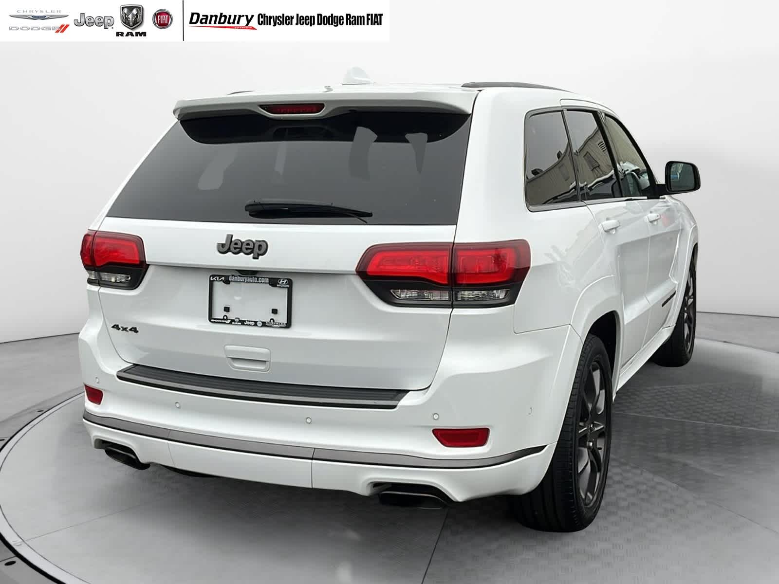 used 2021 Jeep Grand Cherokee car, priced at $32,508