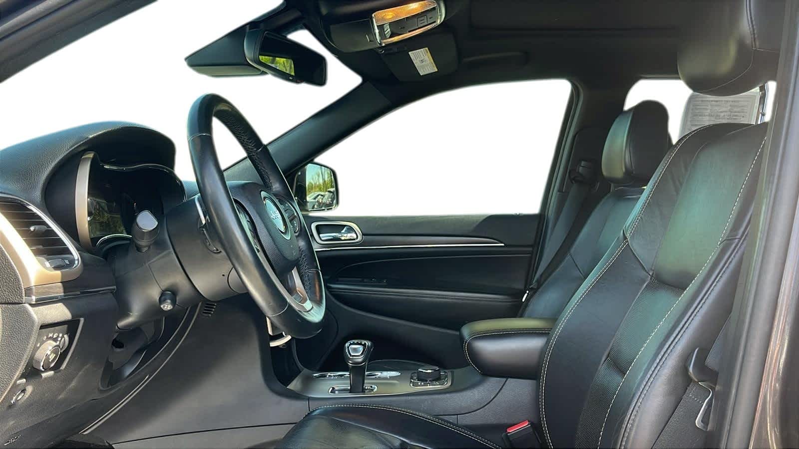 used 2014 Jeep Grand Cherokee car, priced at $10,956