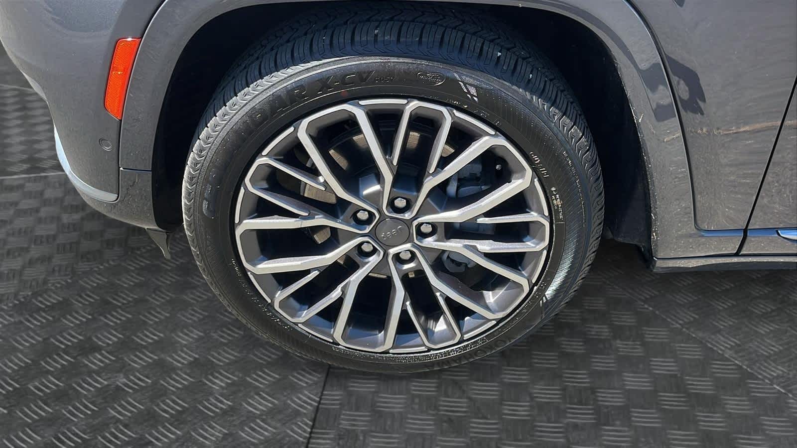 used 2022 Jeep Grand Cherokee L car, priced at $46,574