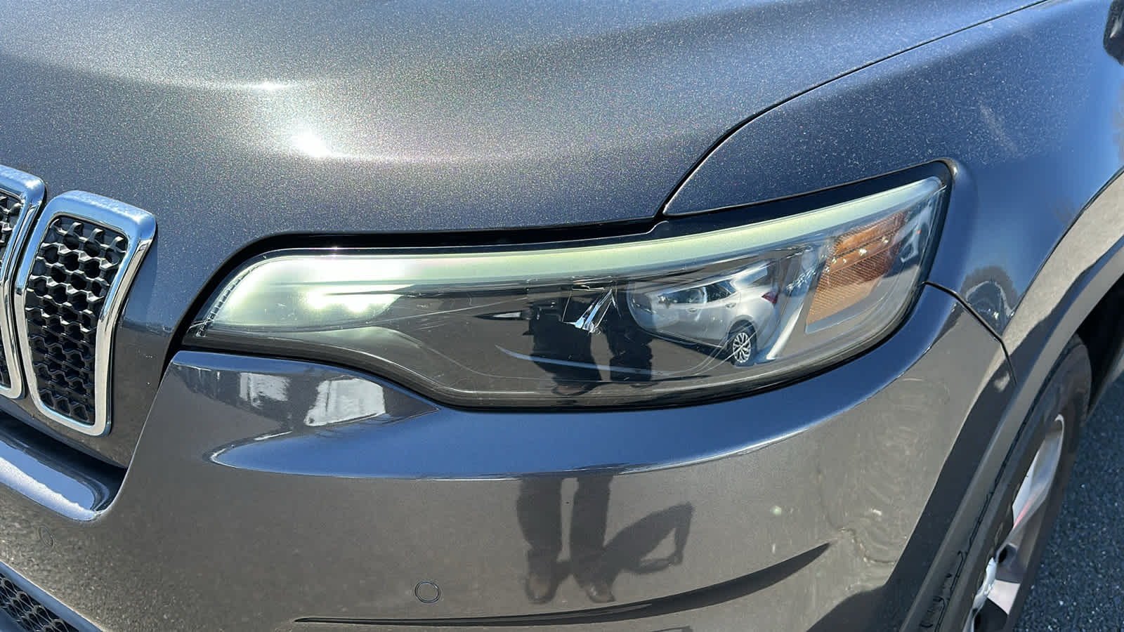 used 2021 Jeep Cherokee car, priced at $21,903