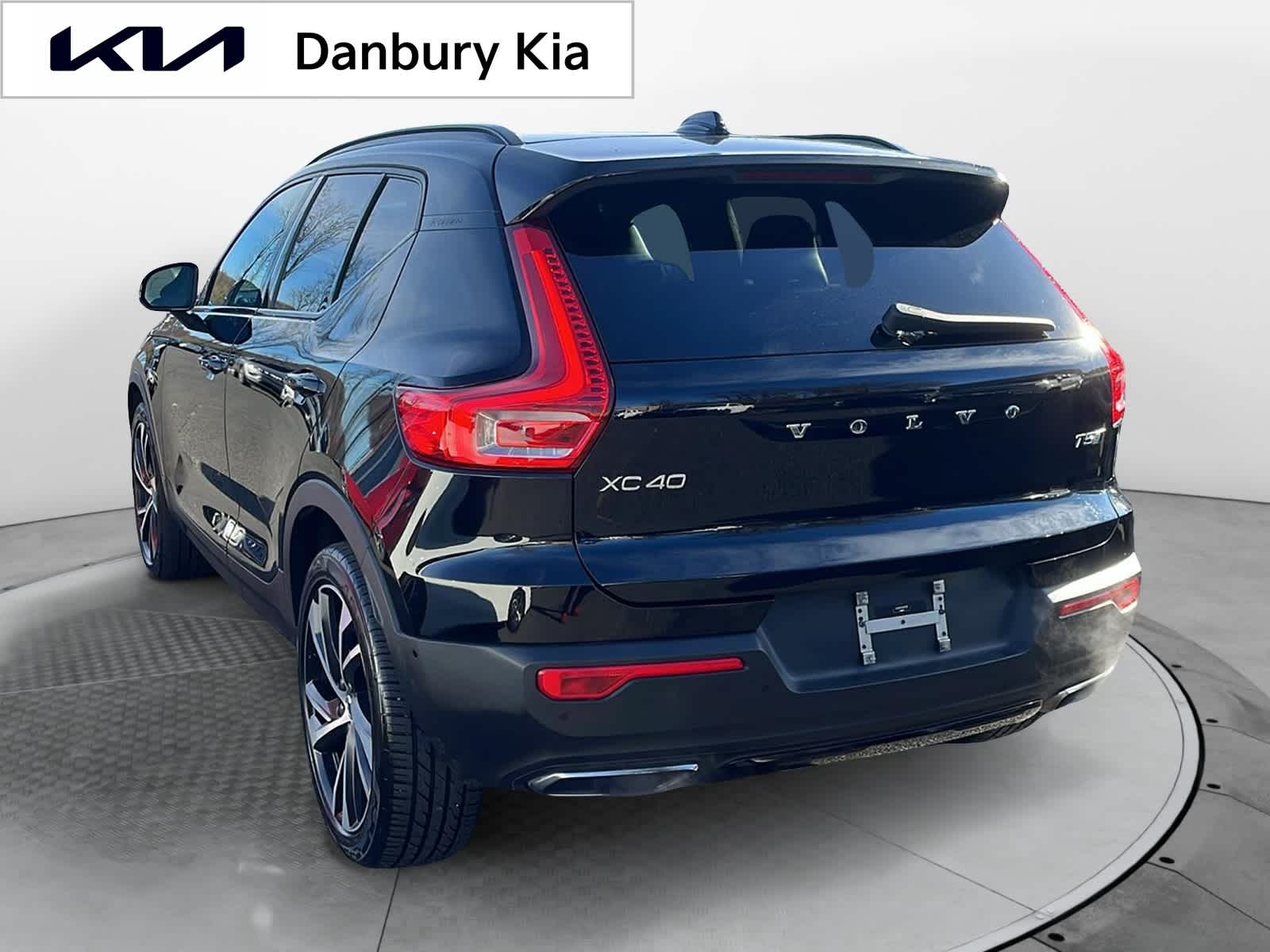 used 2019 Volvo XC40 car, priced at $22,604