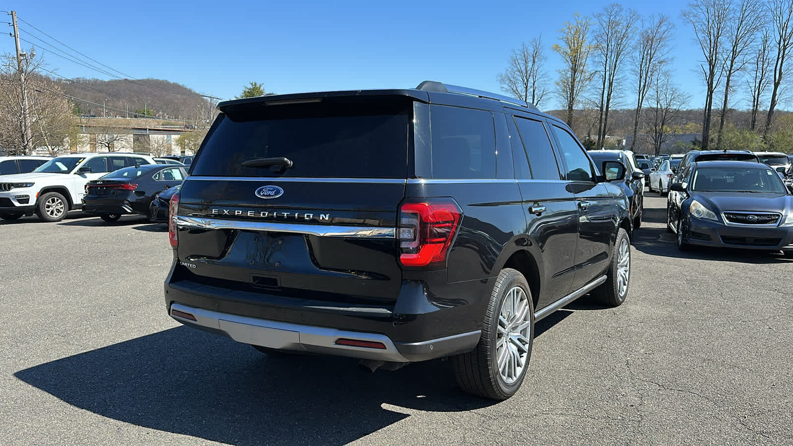 used 2022 Ford Expedition car, priced at $53,704