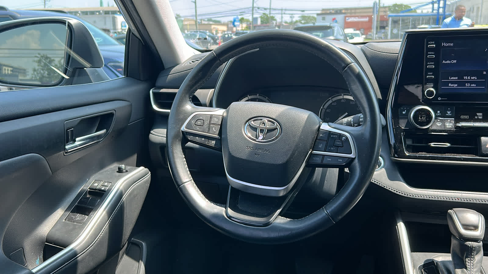 used 2022 Toyota Highlander car, priced at $33,807