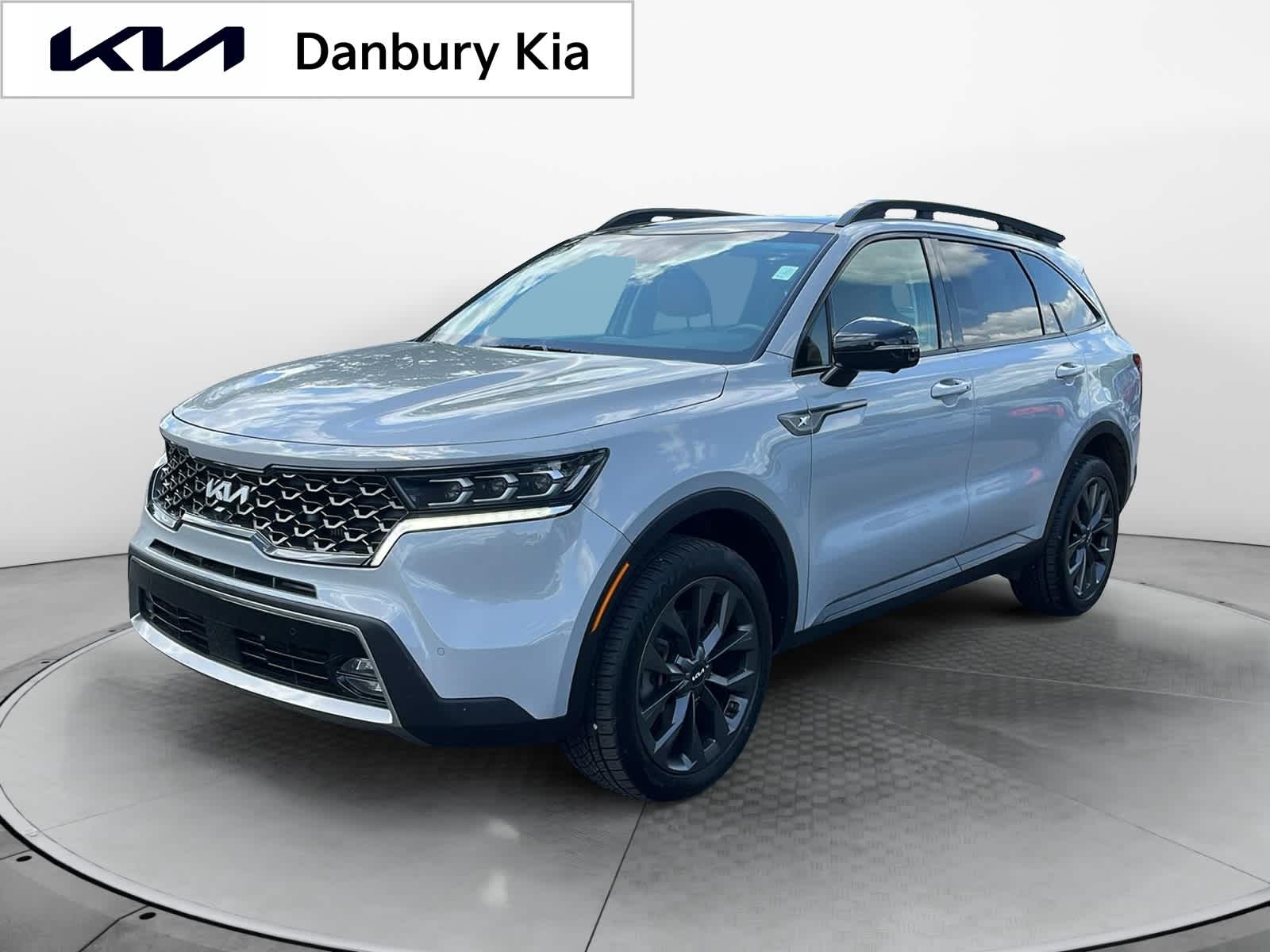 used 2022 Kia Sorento car, priced at $33,276