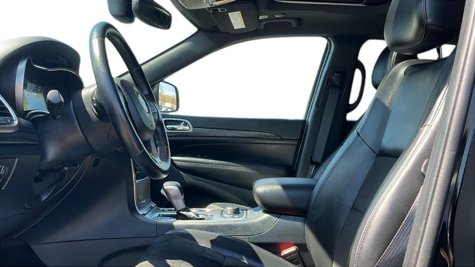 used 2022 Jeep Grand Cherokee WK car, priced at $29,792