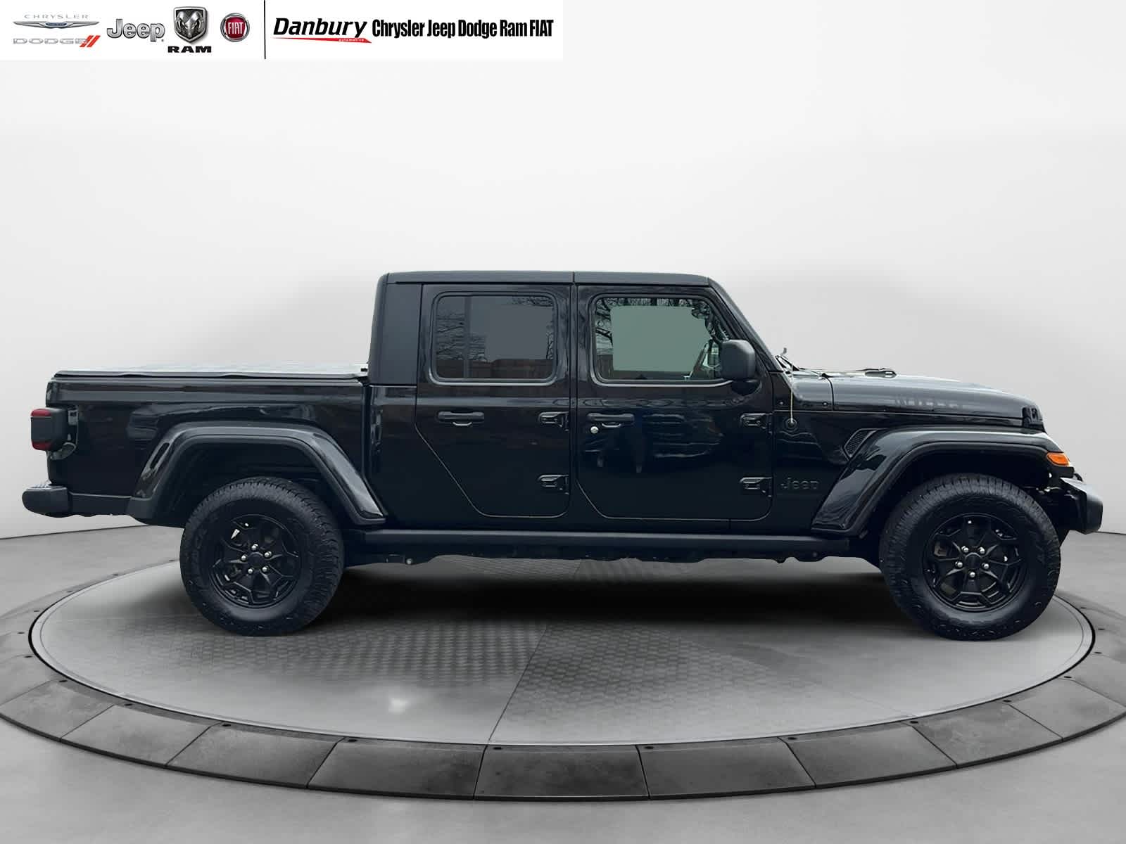used 2021 Jeep Gladiator car, priced at $32,904