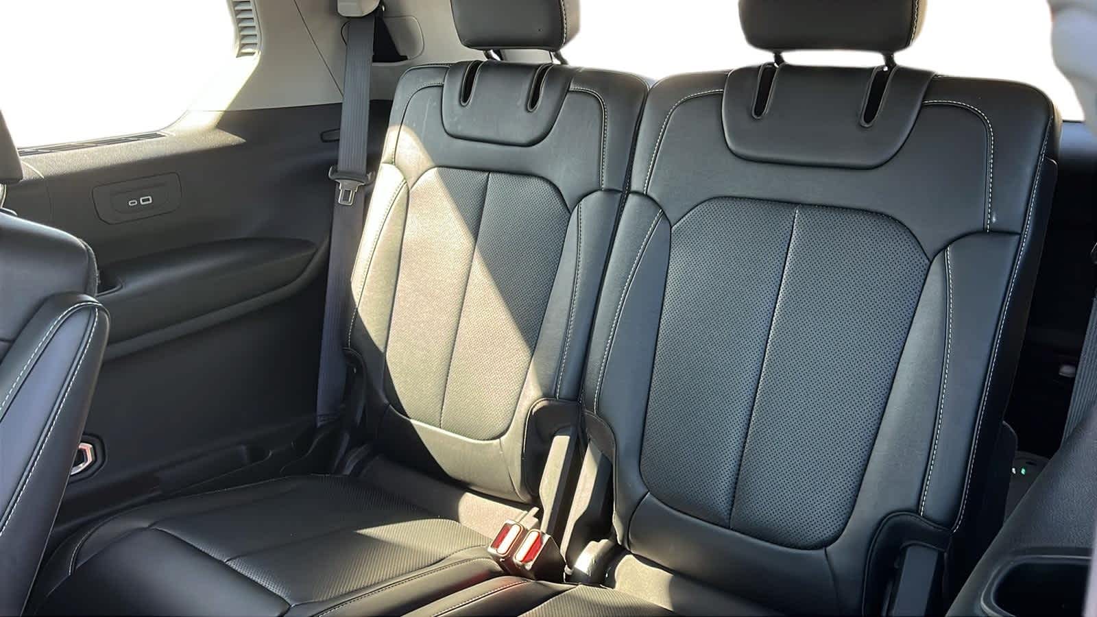 used 2022 Jeep Grand Cherokee L car, priced at $34,356