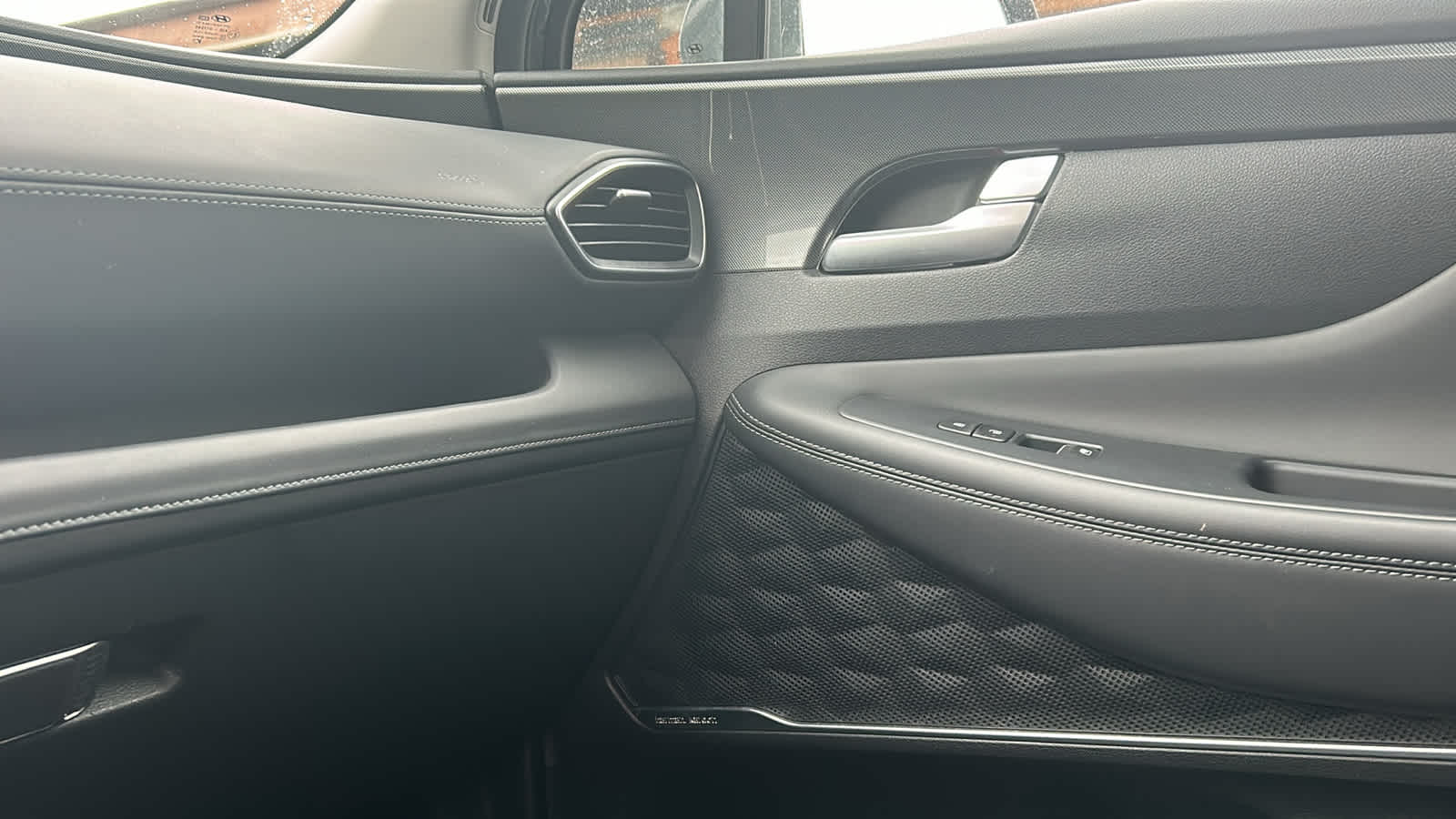 used 2022 Hyundai Santa Fe car, priced at $25,405