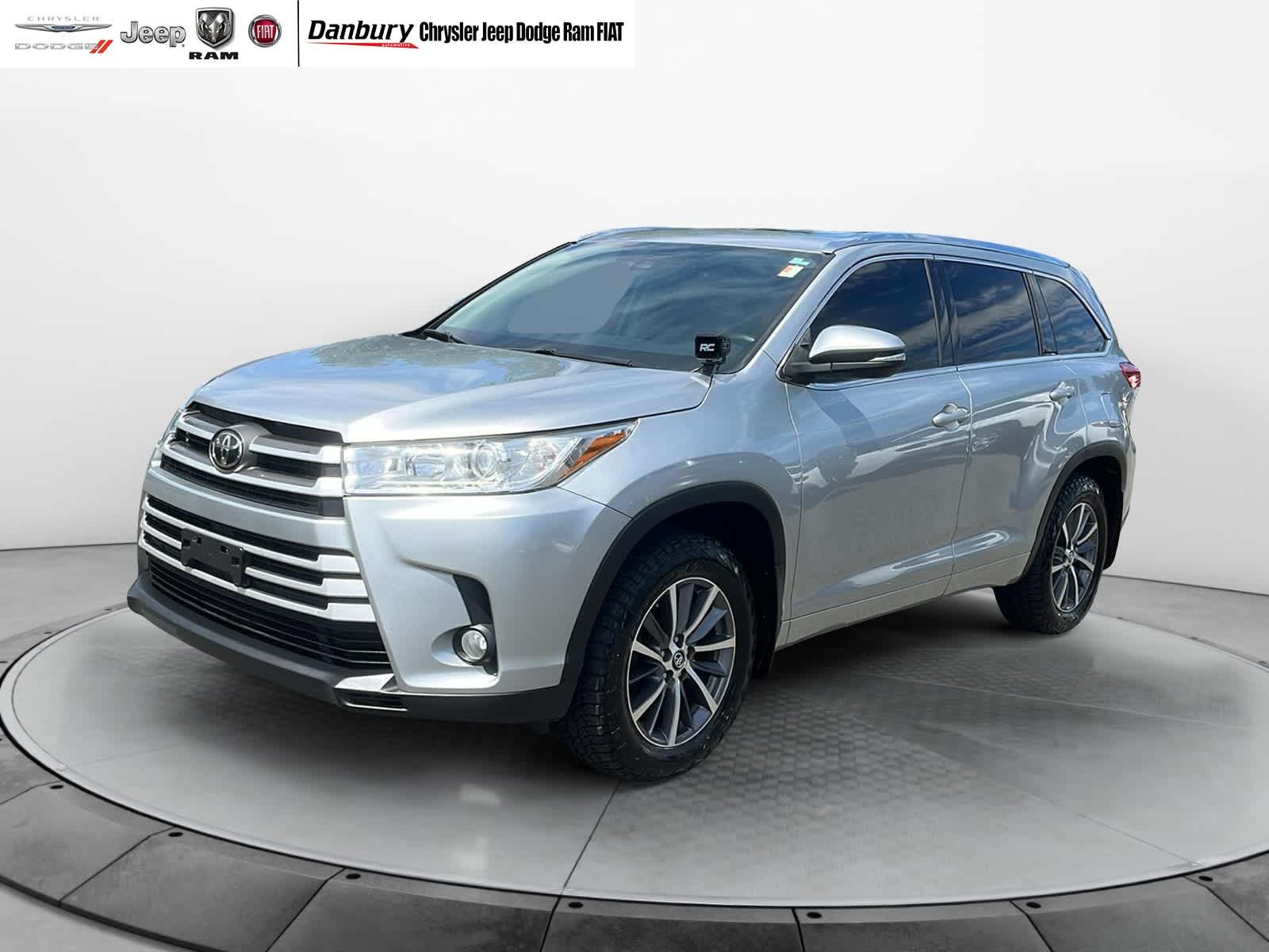 used 2018 Toyota Highlander car