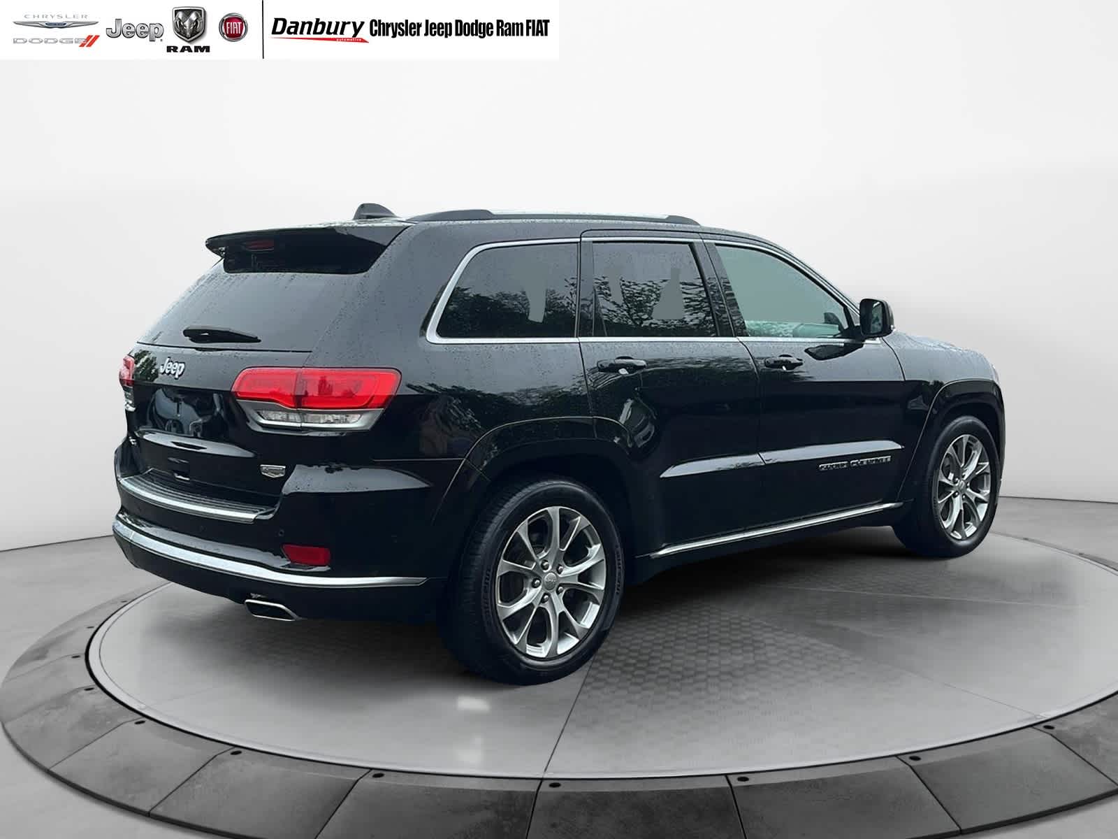 used 2019 Jeep Grand Cherokee car, priced at $28,468