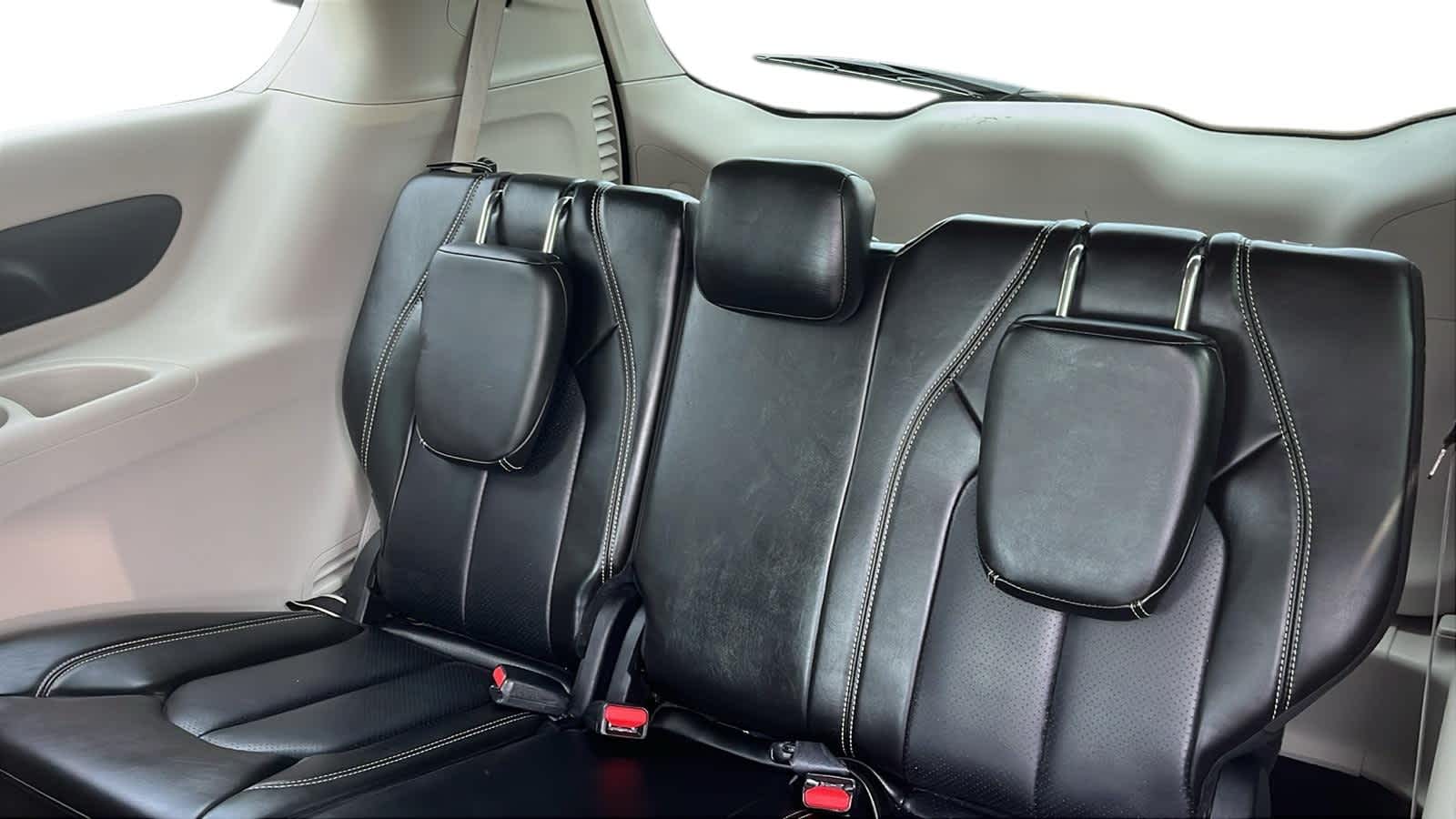 used 2023 Chrysler Pacifica car, priced at $25,981