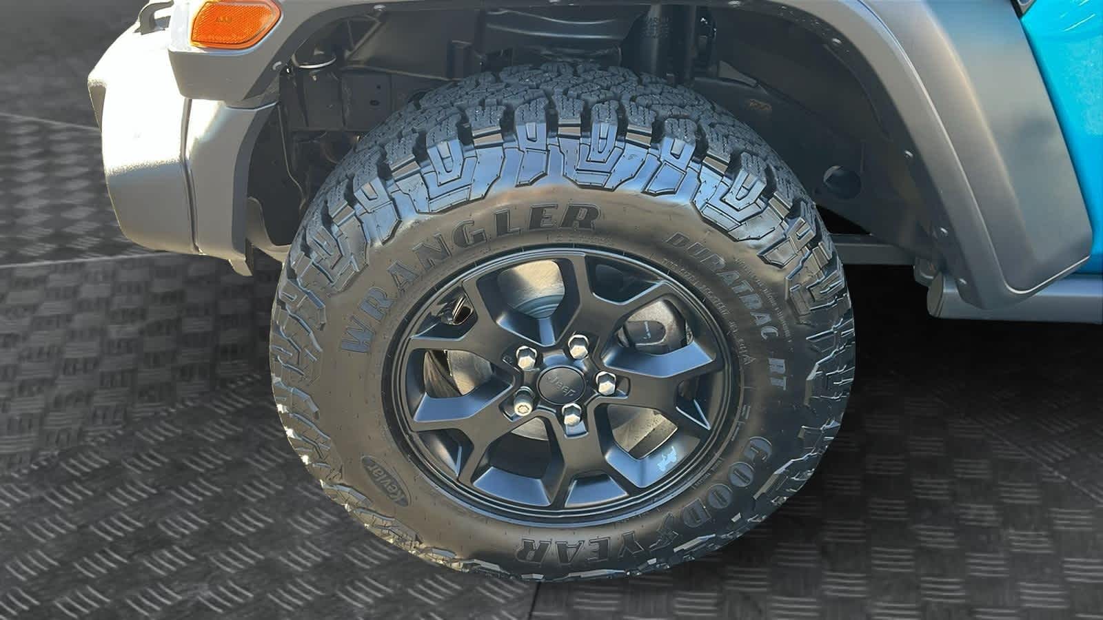 used 2020 Jeep Wrangler Unlimited car, priced at $22,327