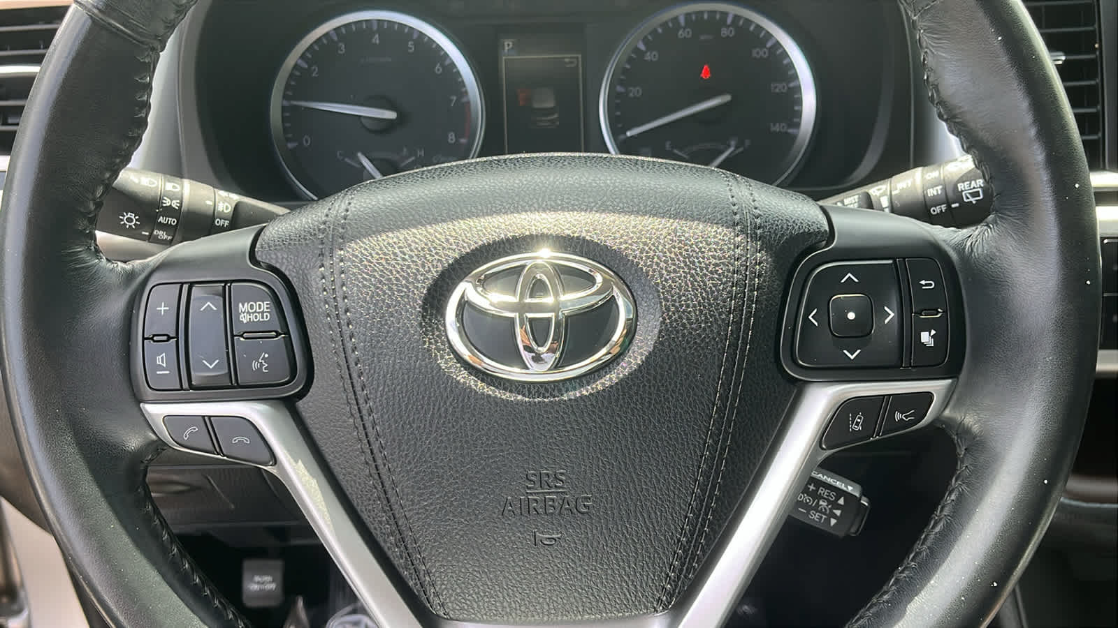 used 2018 Toyota Highlander car