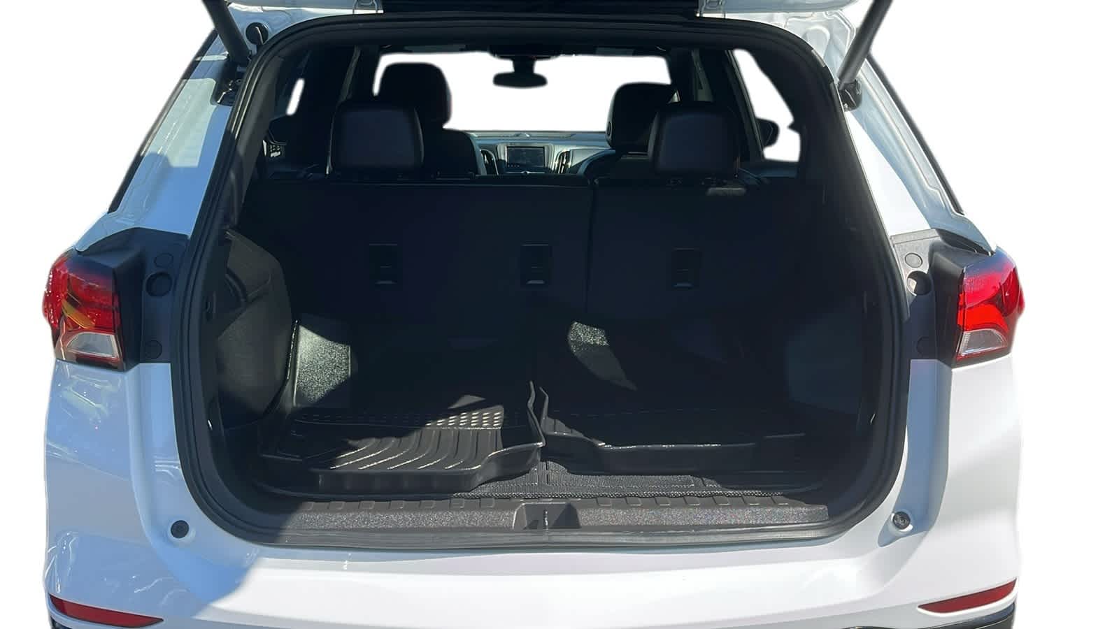 used 2024 Chevrolet Equinox car, priced at $26,912
