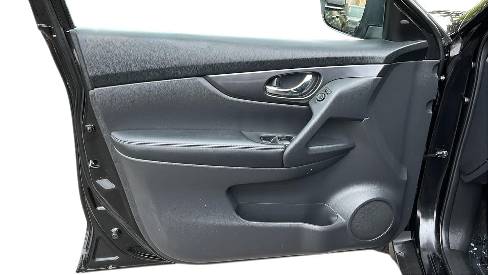 used 2018 Nissan Rogue car, priced at $13,771