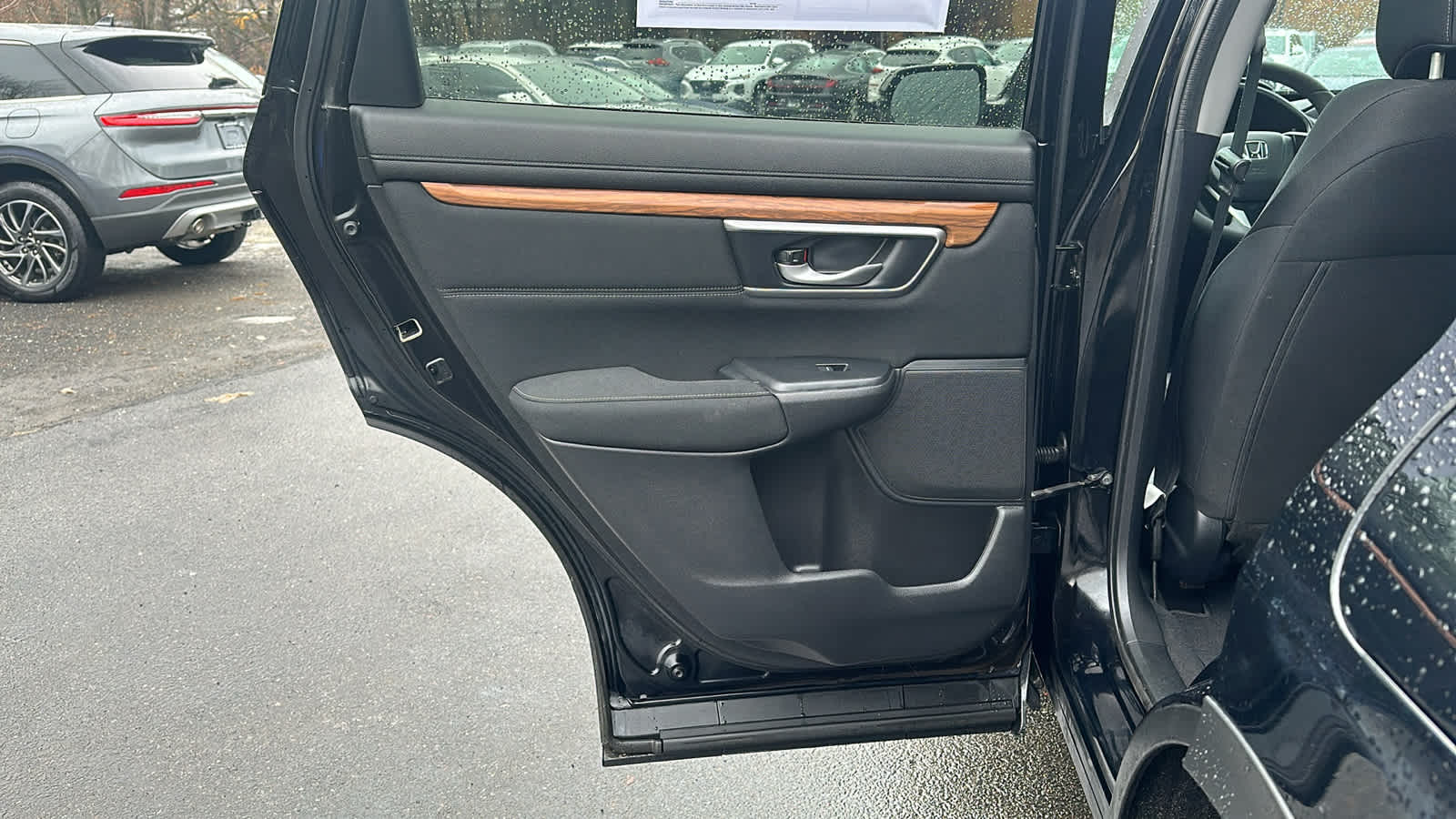 used 2018 Honda CR-V car, priced at $15,985