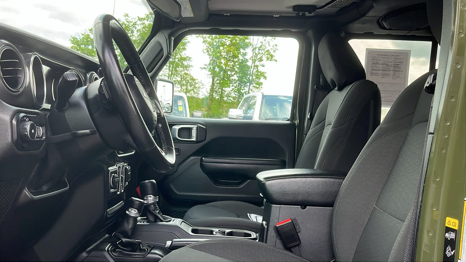used 2021 Jeep Wrangler car, priced at $25,618