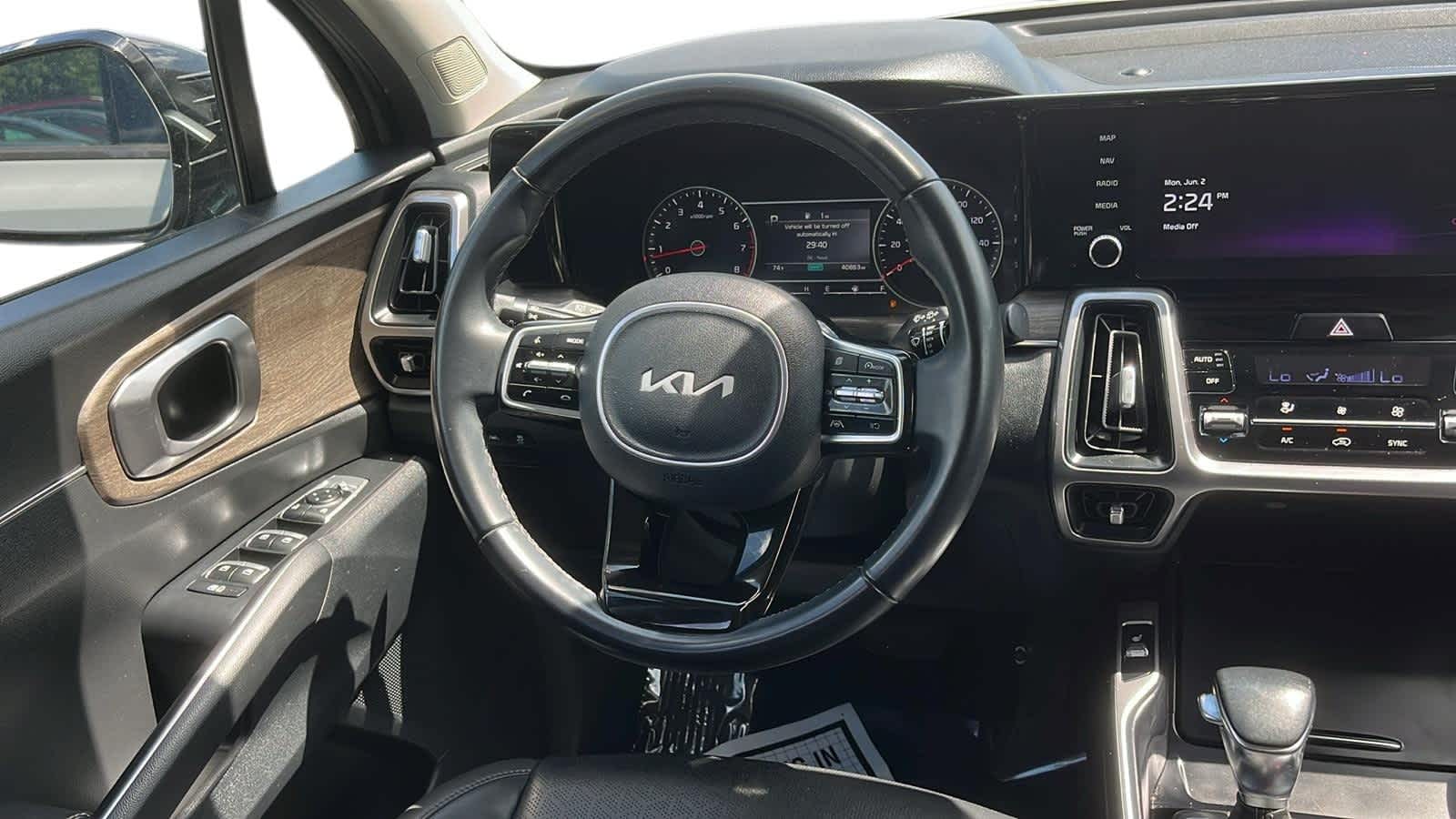 used 2022 Kia Sorento car, priced at $29,827