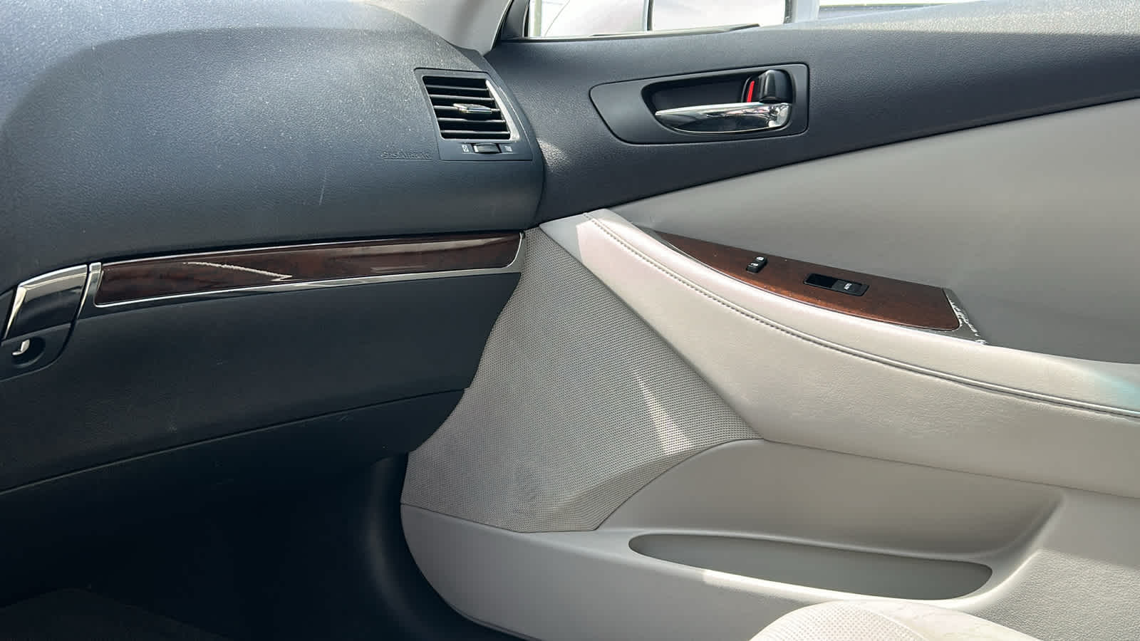 used 2011 Lexus ES 350 car, priced at $13,608
