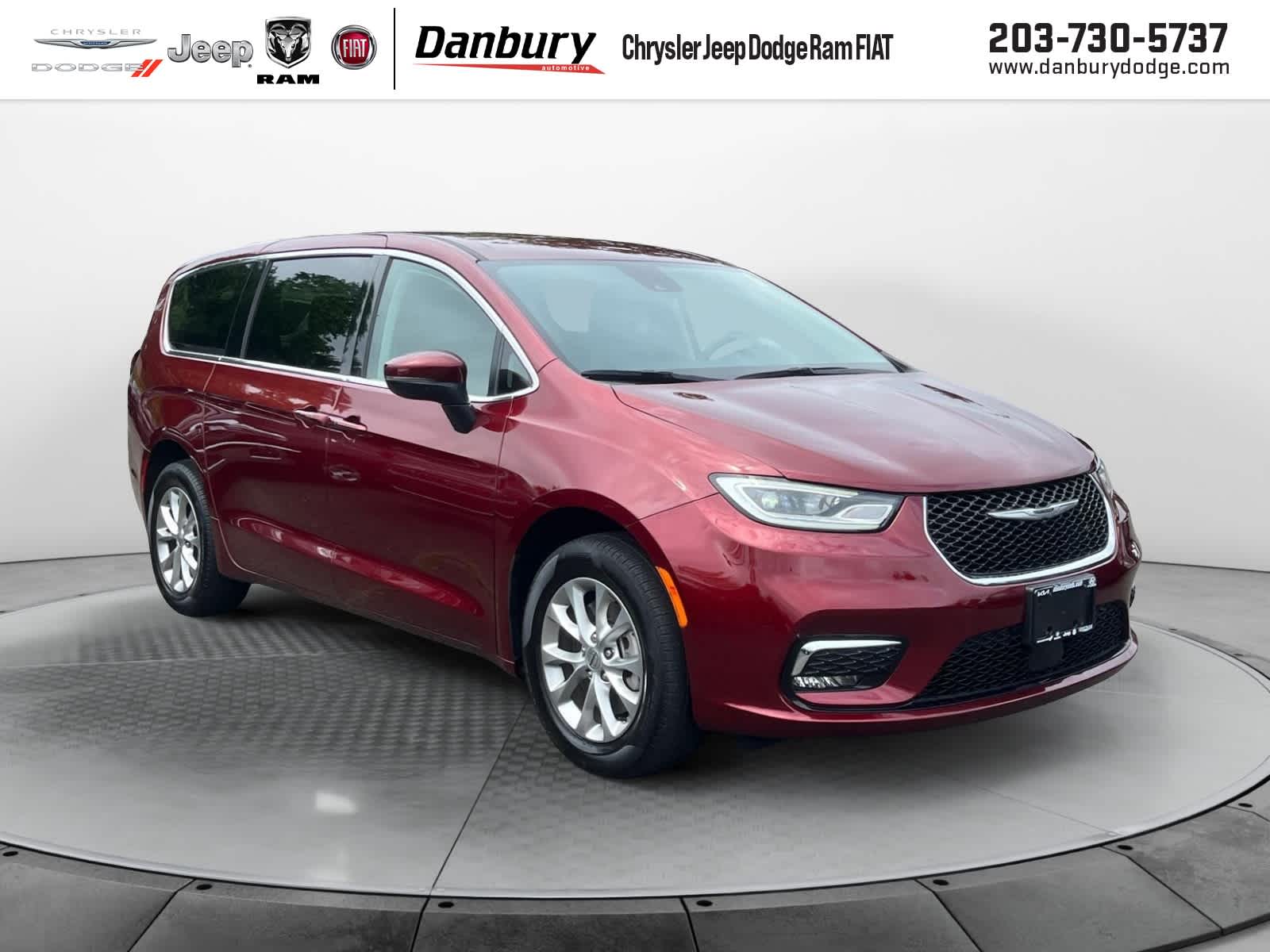used 2023 Chrysler Pacifica car, priced at $34,401