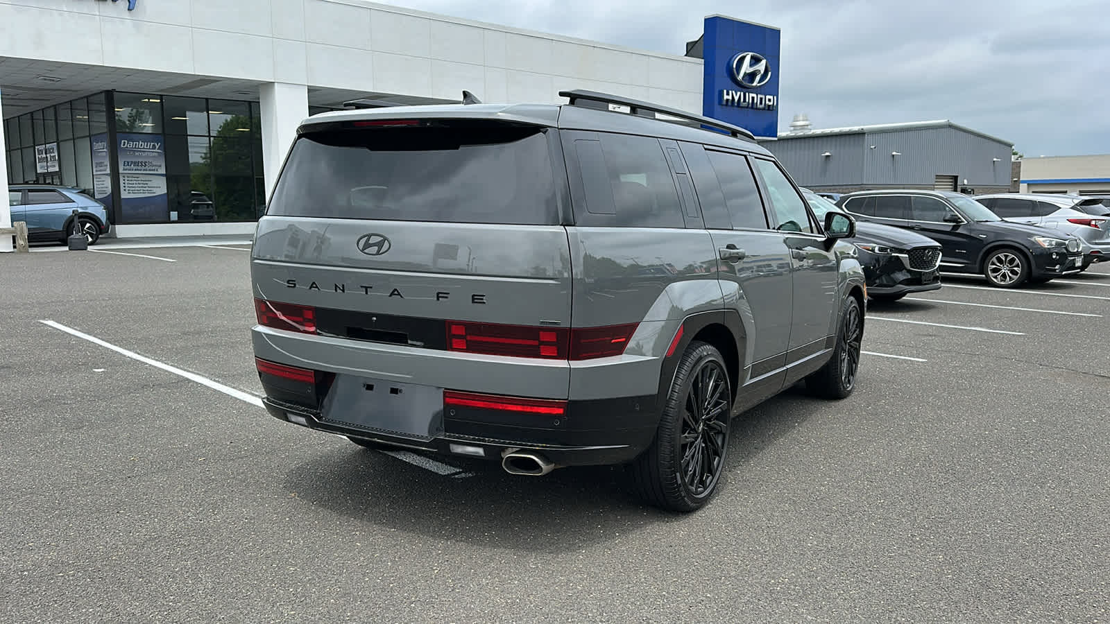 used 2024 Hyundai Santa Fe car, priced at $43,902
