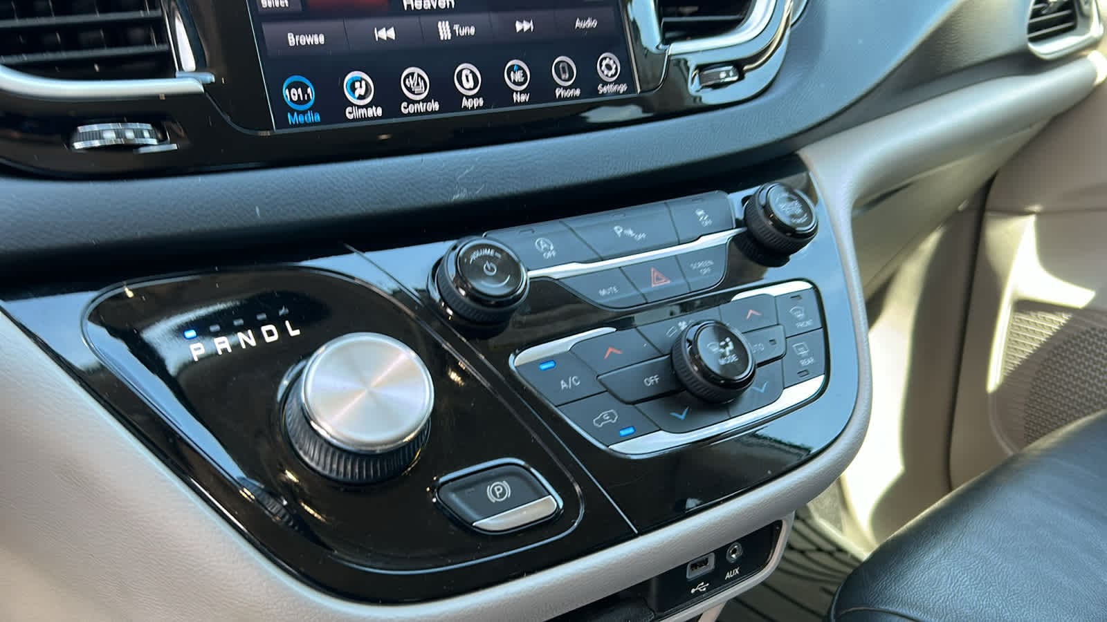 used 2020 Chrysler Pacifica car, priced at $19,509