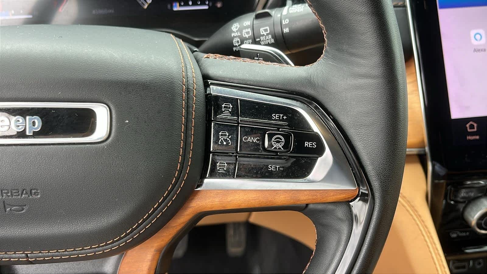 used 2022 Jeep Grand Cherokee car, priced at $47,644