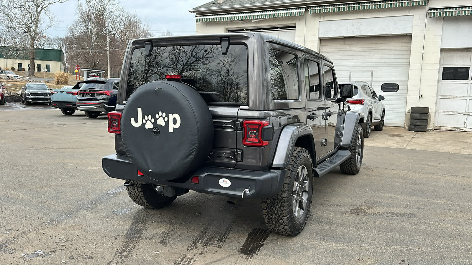 used 2018 Jeep Wrangler Unlimited car, priced at $27,902