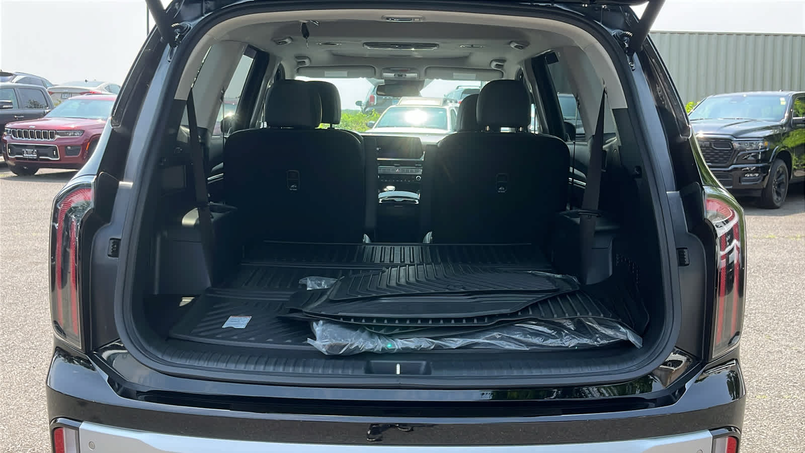 used 2024 Kia Telluride car, priced at $46,723