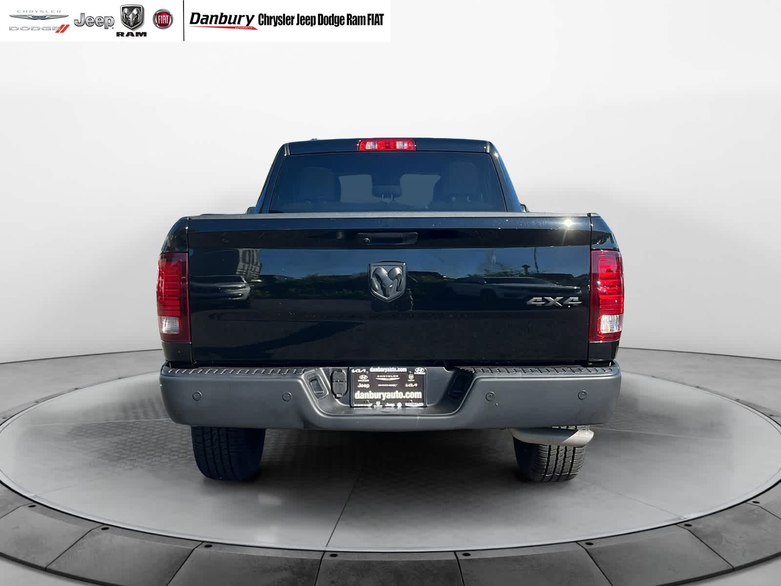used 2022 Ram 1500 Classic car, priced at $30,605