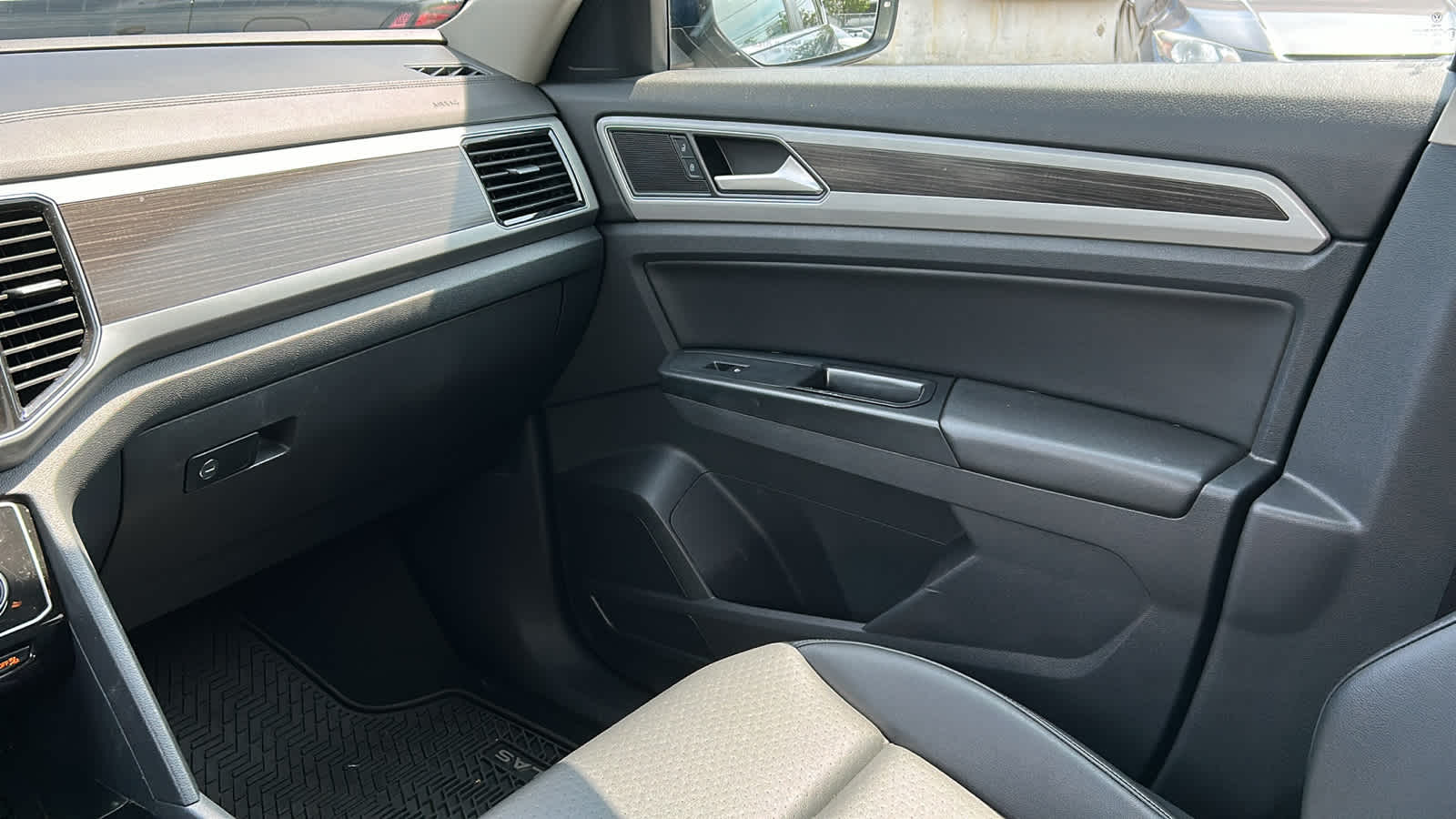 used 2019 Volkswagen Atlas car, priced at $21,902