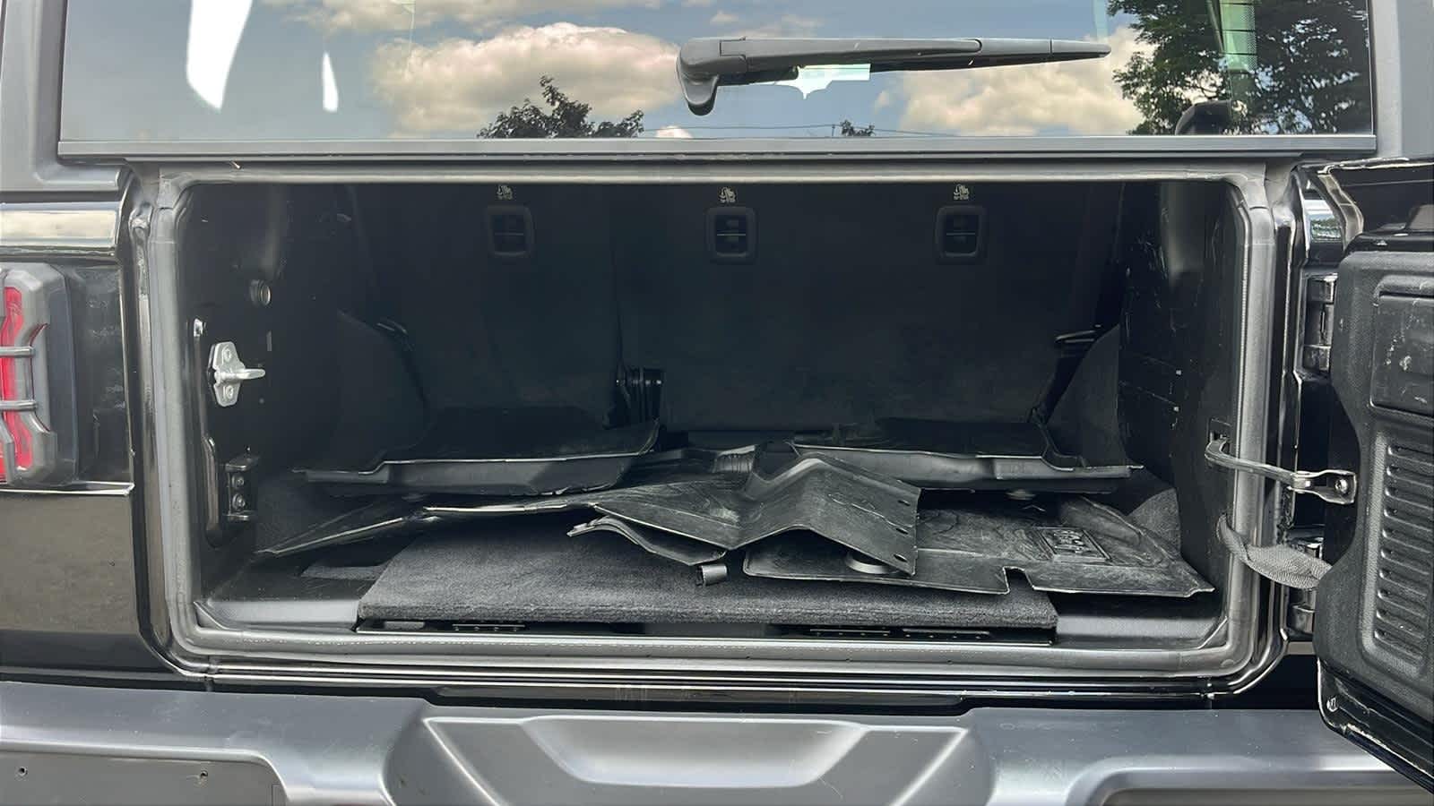 used 2020 Jeep Wrangler Unlimited car, priced at $26,984