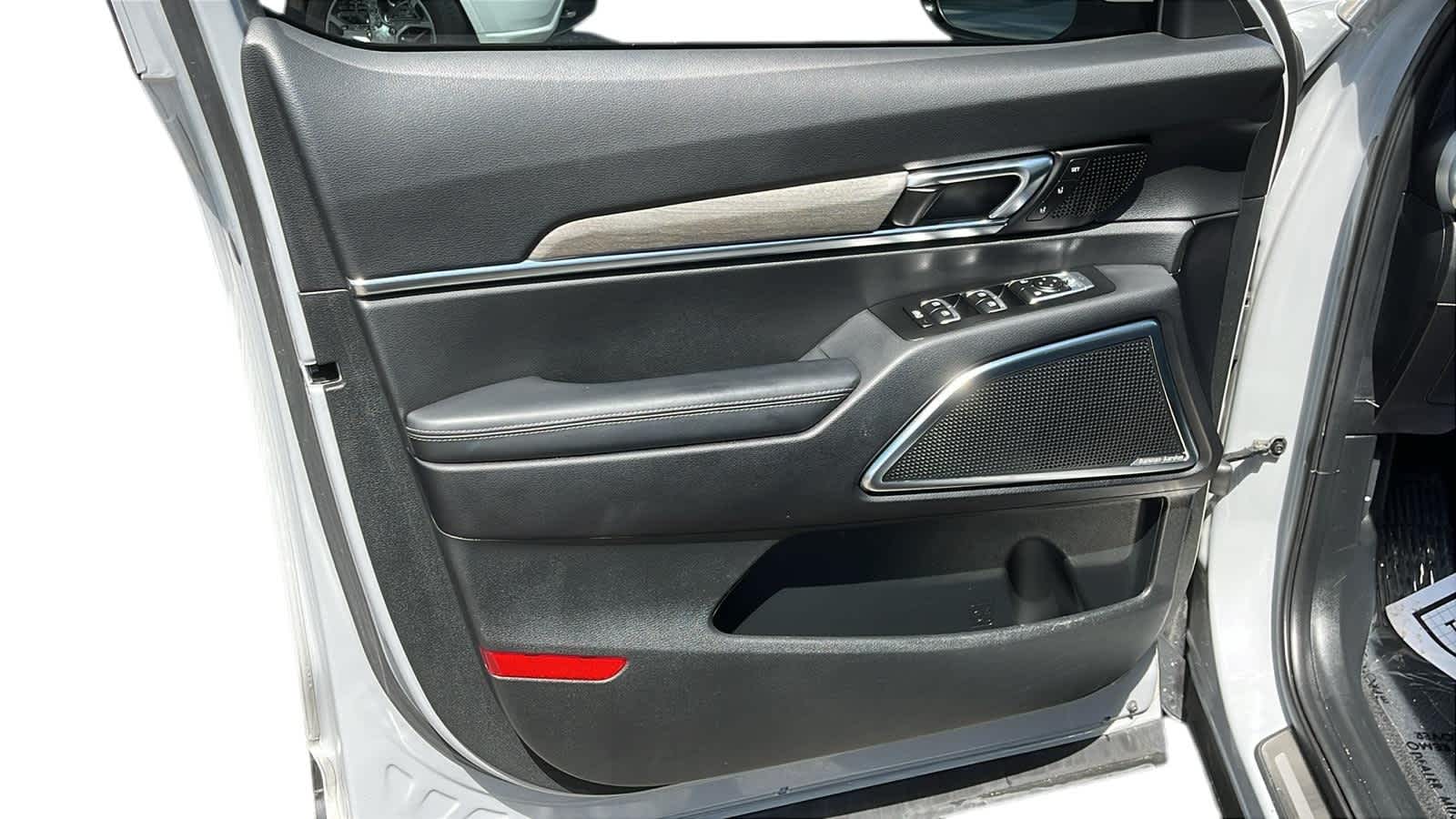 used 2022 Kia Telluride car, priced at $40,979