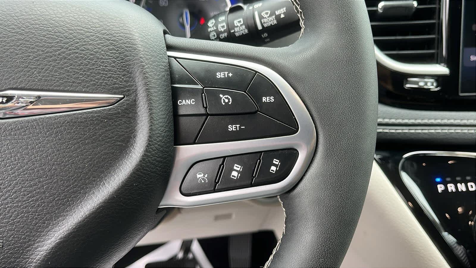 used 2023 Chrysler Pacifica car, priced at $34,401