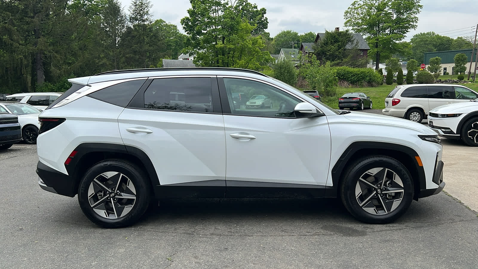 used 2025 Hyundai Tucson Hybrid car, priced at $36,802