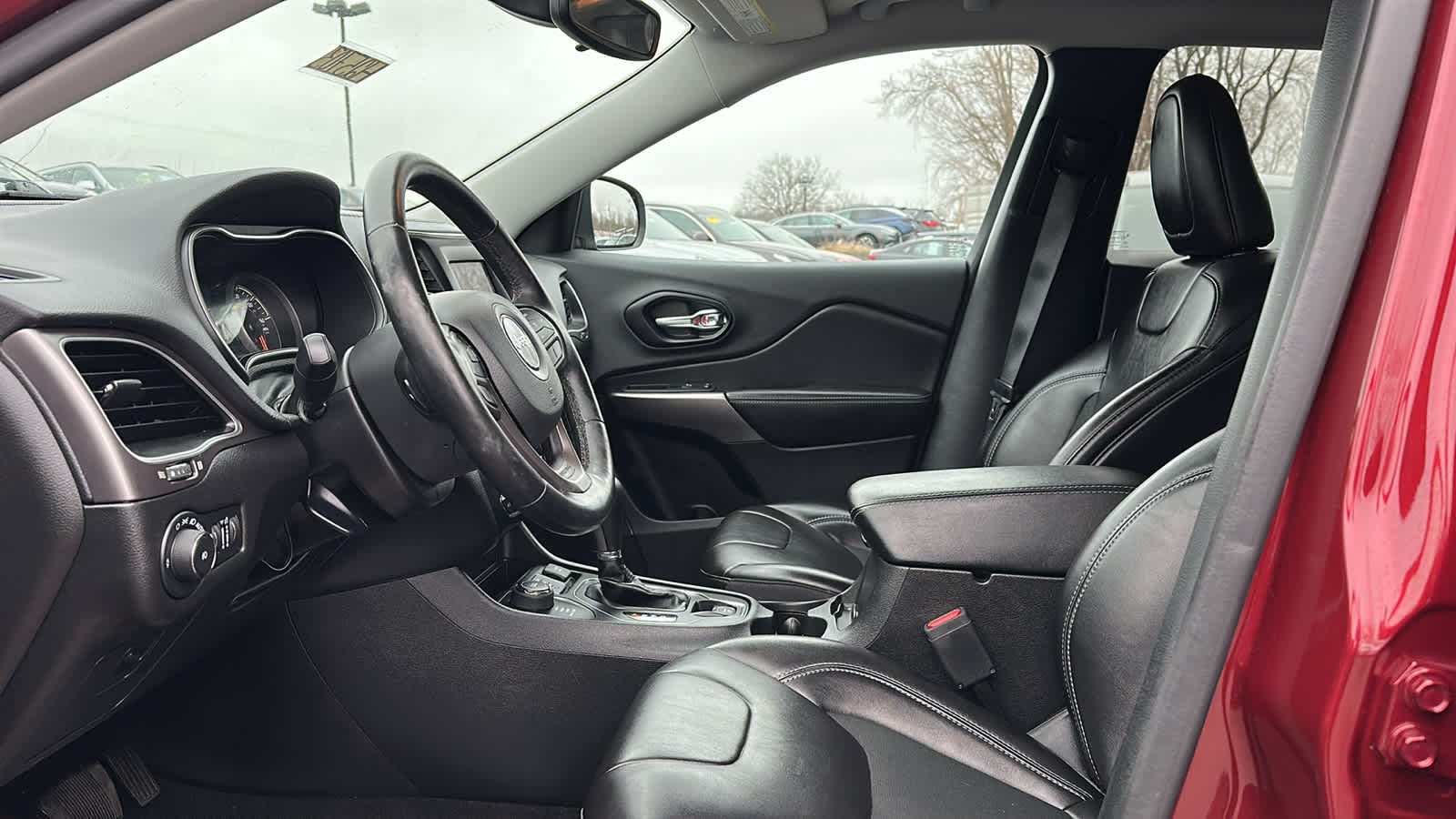 used 2021 Jeep Cherokee car, priced at $19,403