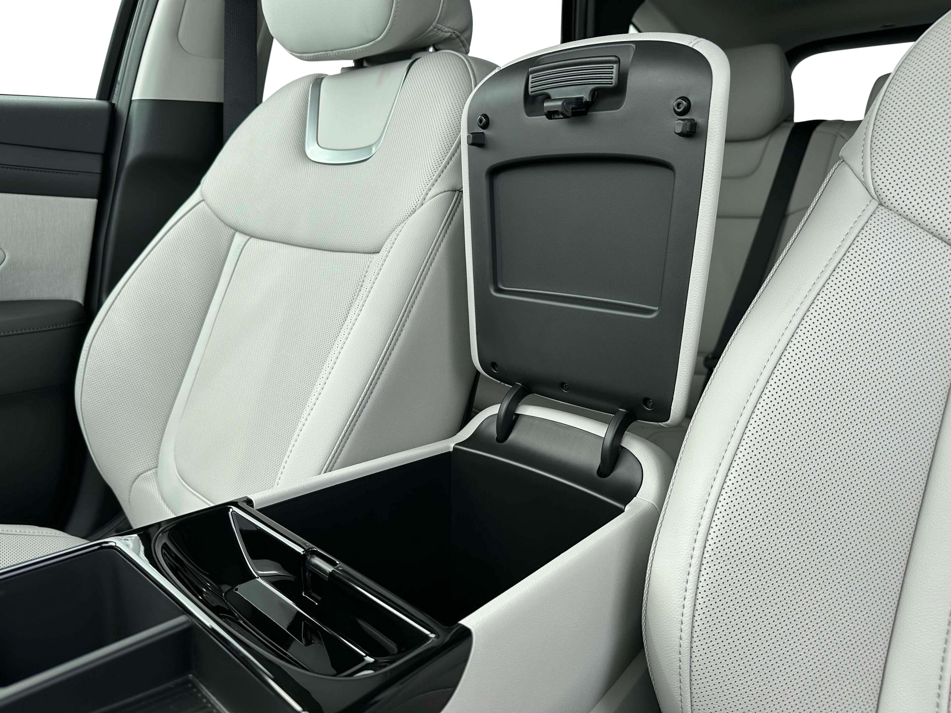 new 2025 Hyundai Tucson car, priced at $43,000