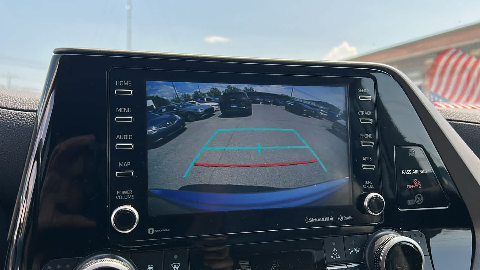 used 2022 Toyota Highlander car, priced at $33,807
