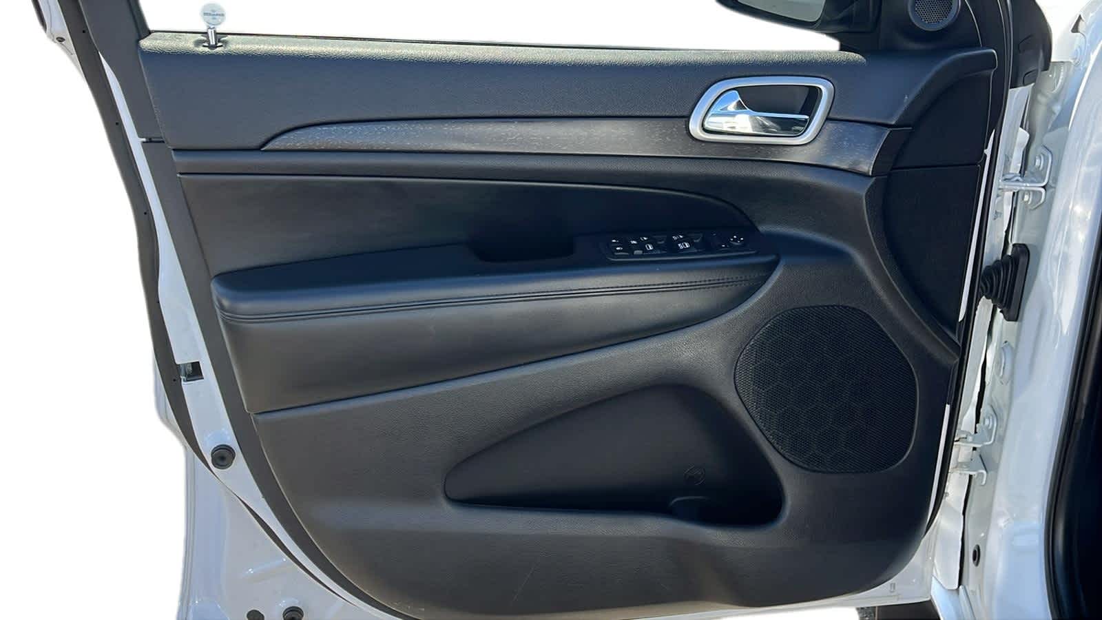 used 2017 Jeep Grand Cherokee car, priced at $20,972