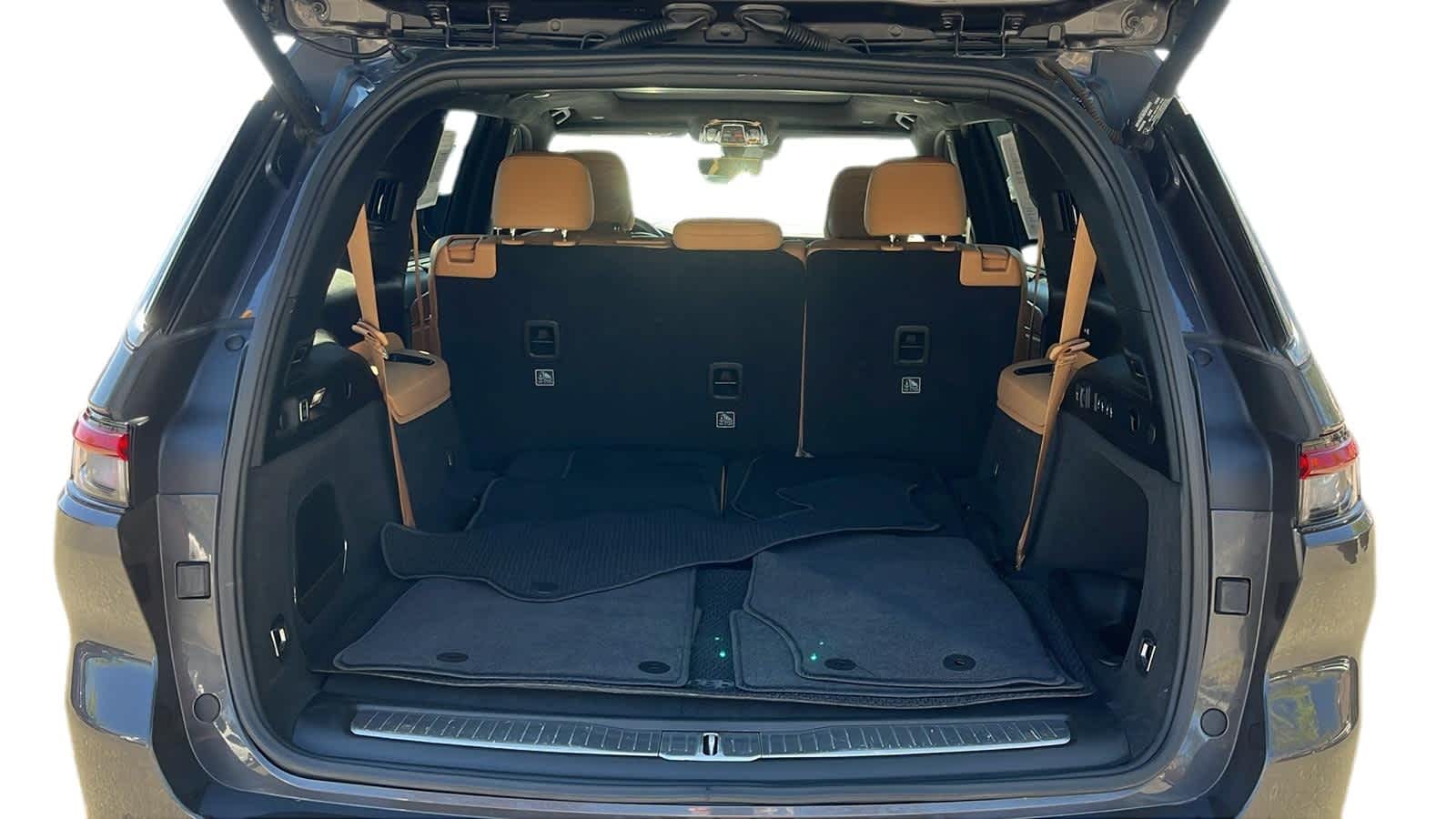 used 2022 Jeep Grand Cherokee L car, priced at $46,574