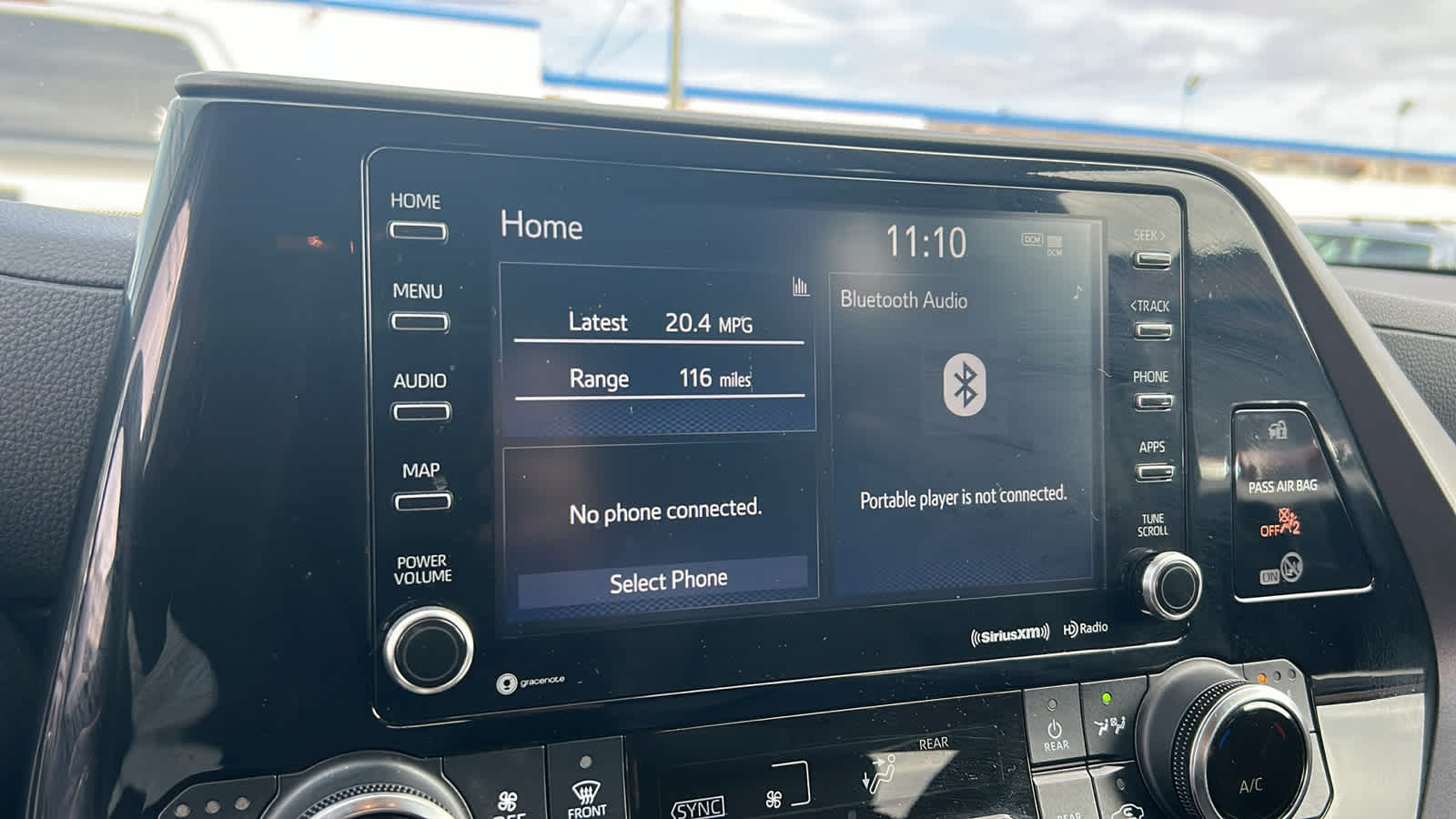 used 2022 Toyota Highlander car, priced at $38,909