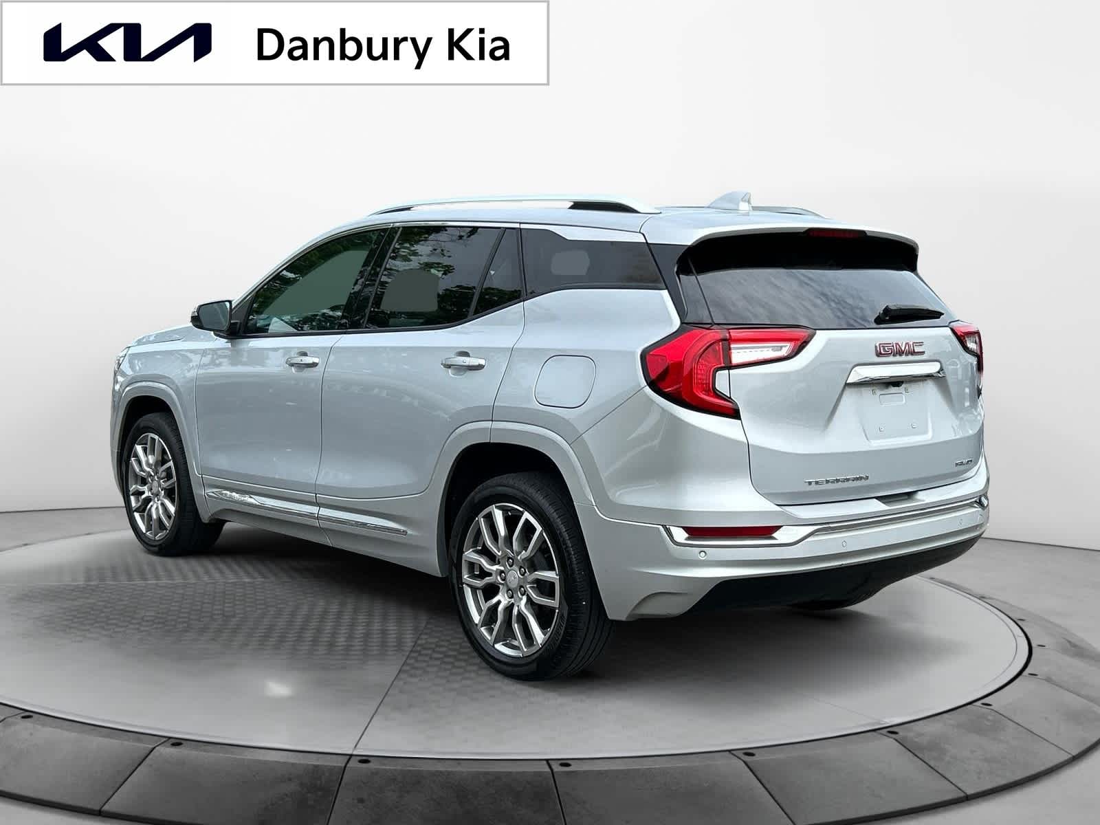 used 2022 GMC Terrain car, priced at $27,871