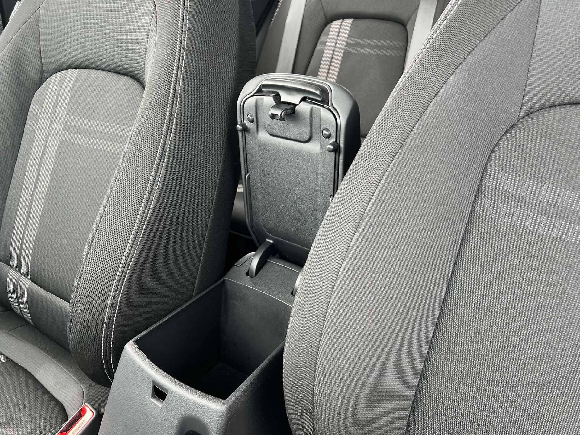 new 2025 Hyundai Venue car, priced at $24,040