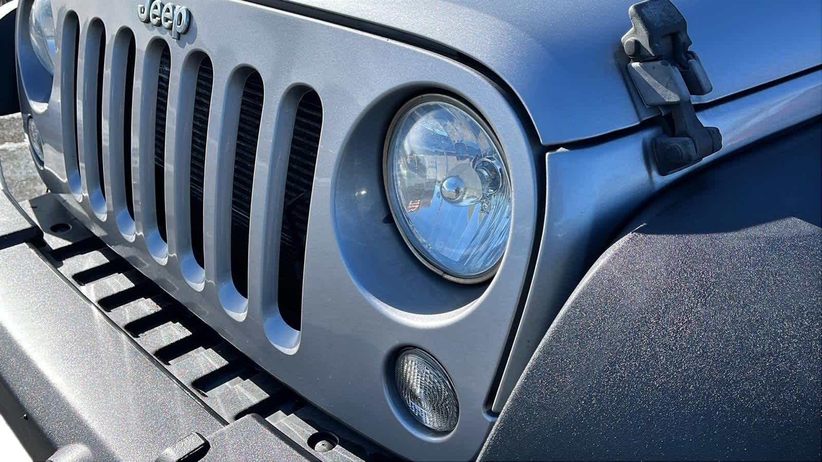 used 2015 Jeep Wrangler Unlimited car, priced at $11,753