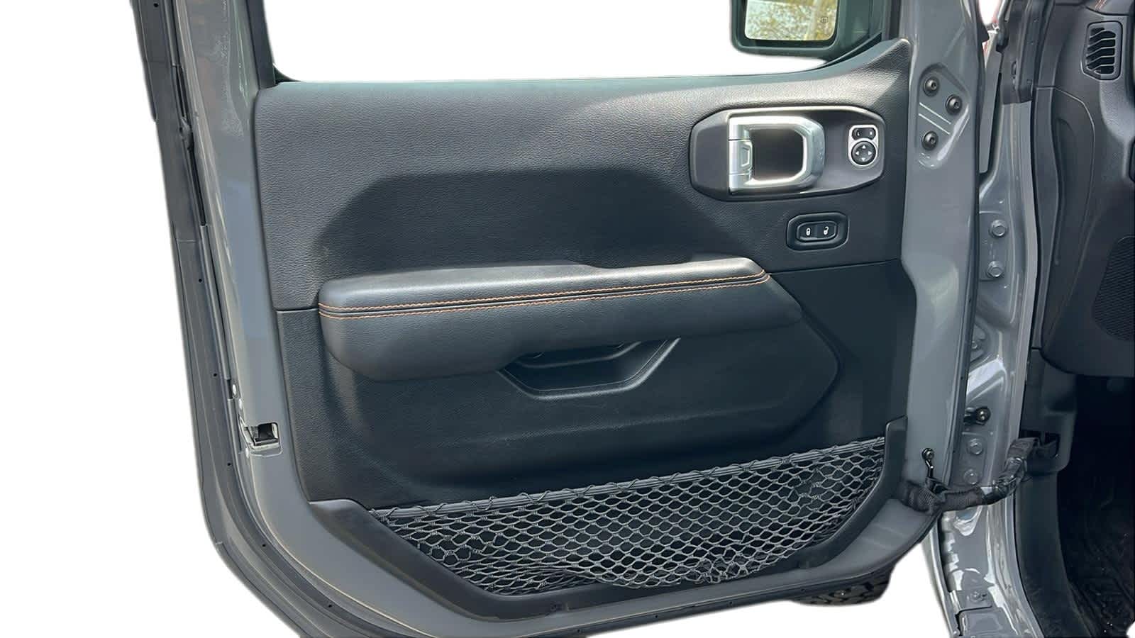 used 2021 Jeep Gladiator car, priced at $38,674
