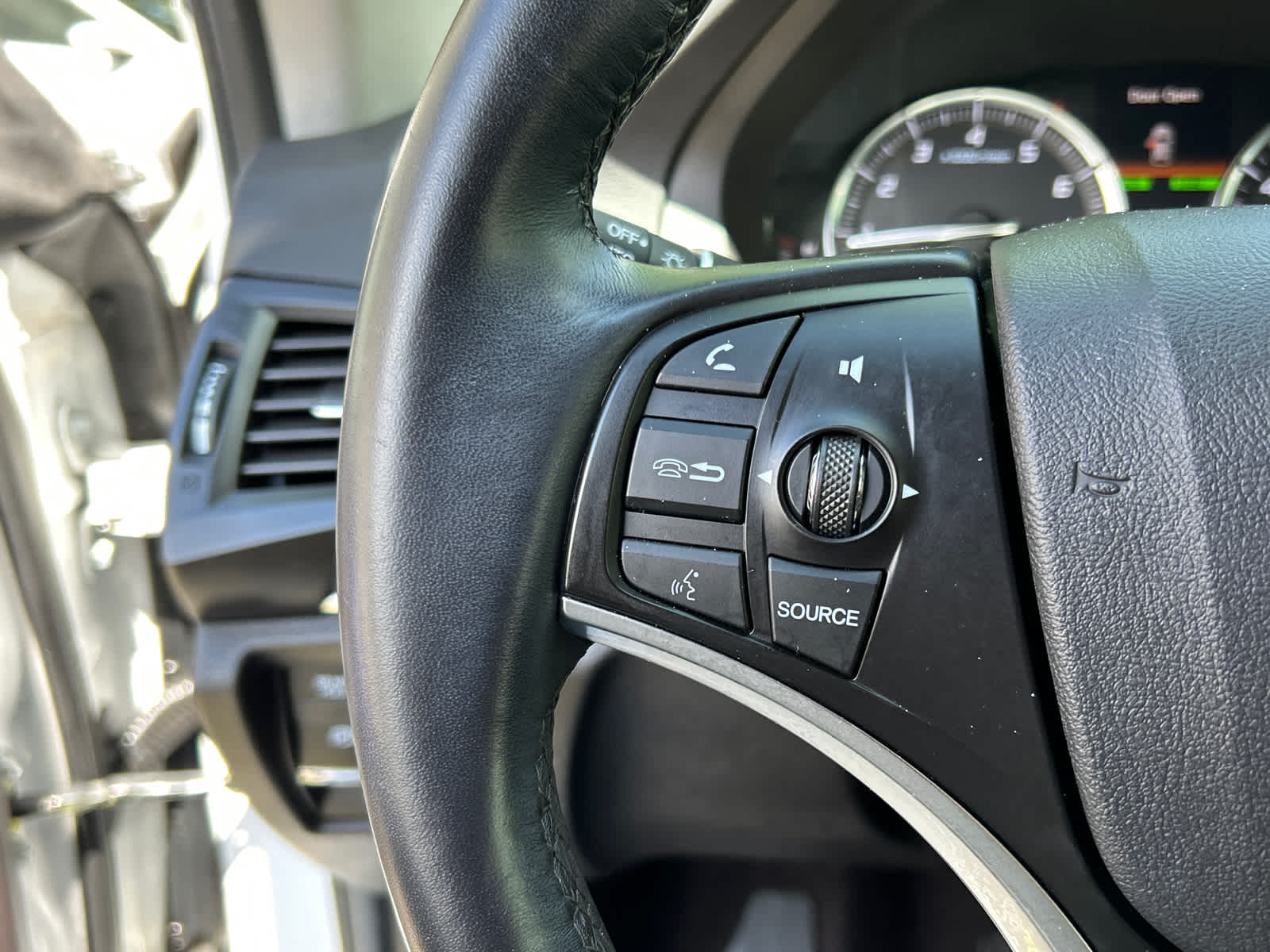 used 2020 Acura MDX car, priced at $29,903