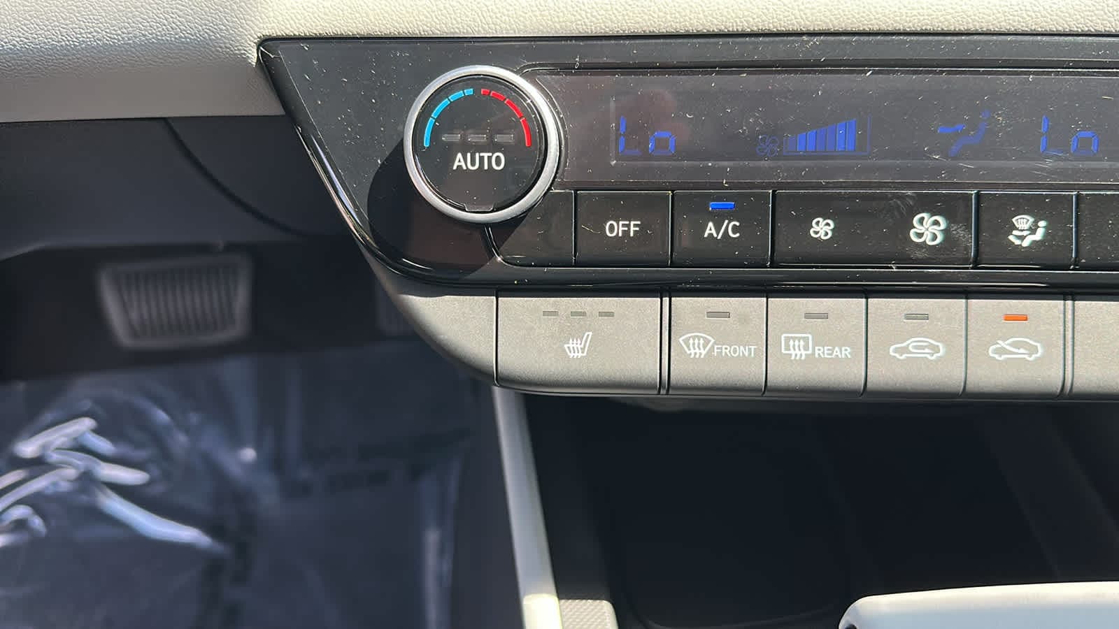 used 2025 Hyundai Elantra car, priced at $27,507